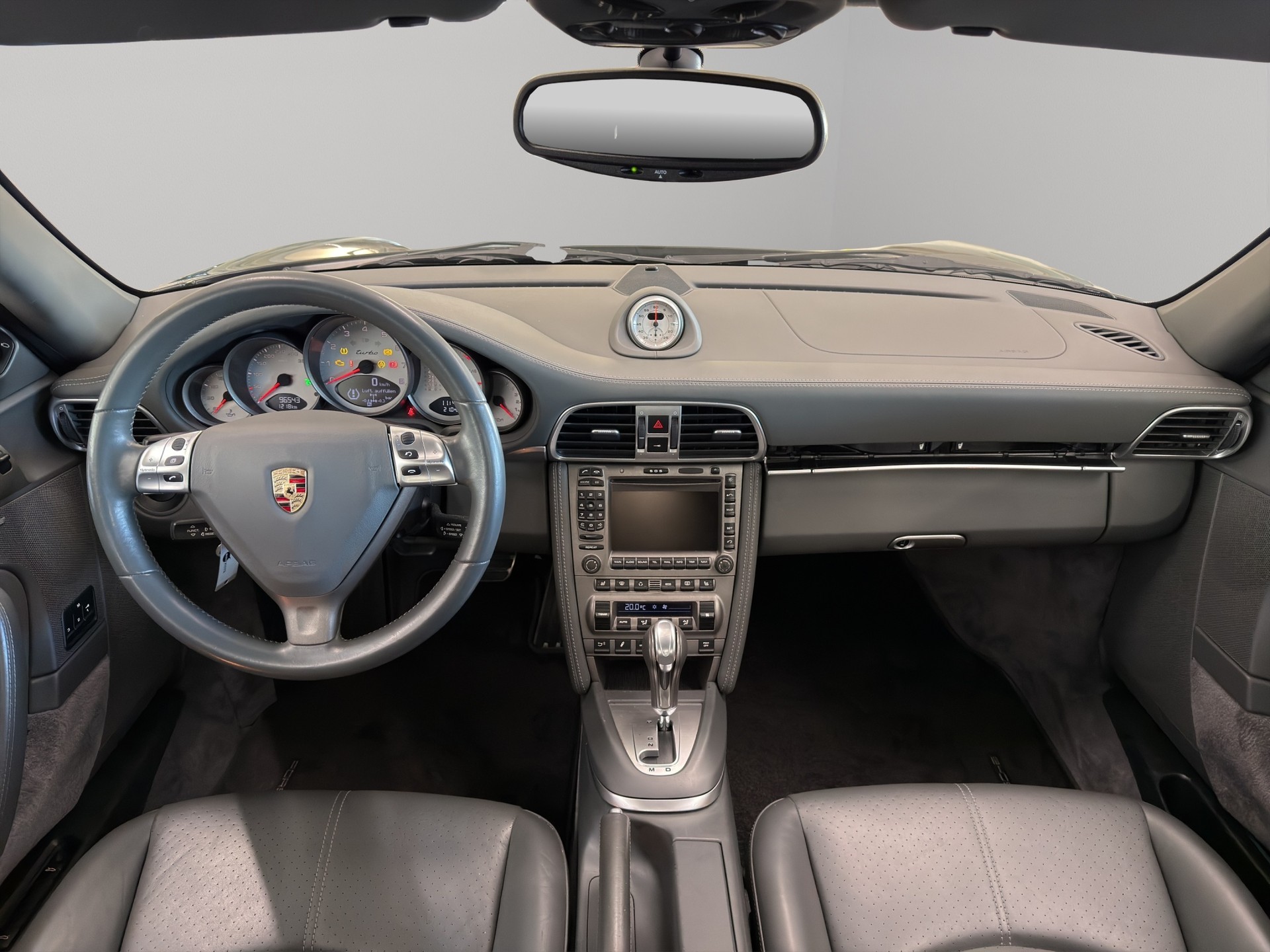 PORSCHE 911 Turbo-image-17