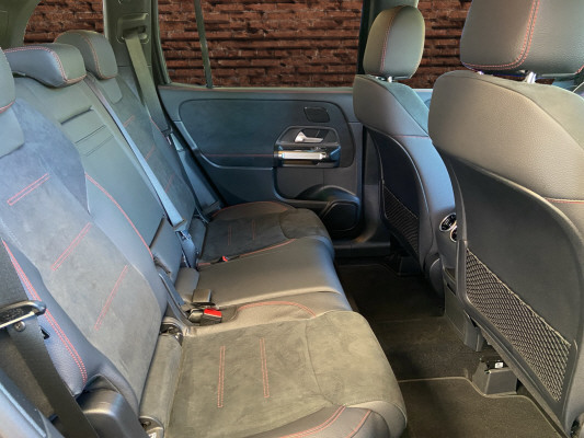 MERCEDES-BENZ GLB 200 7G-Tronic-image-12
