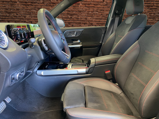MERCEDES-BENZ GLB 200 7G-Tronic-image-10
