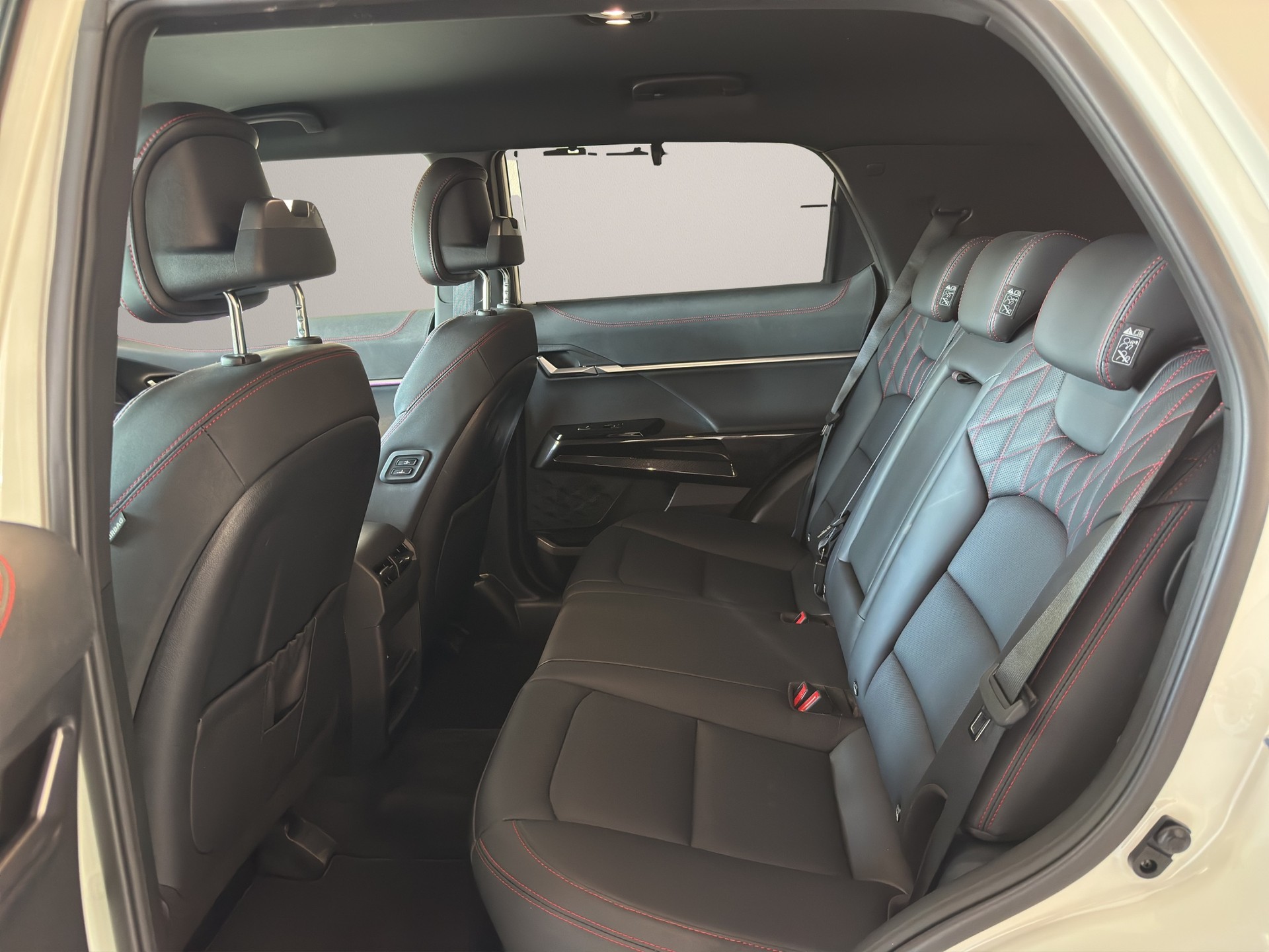 KGM-SsangYong Actyon 1.5 T GDI First Edition 4WD Automat-image-10