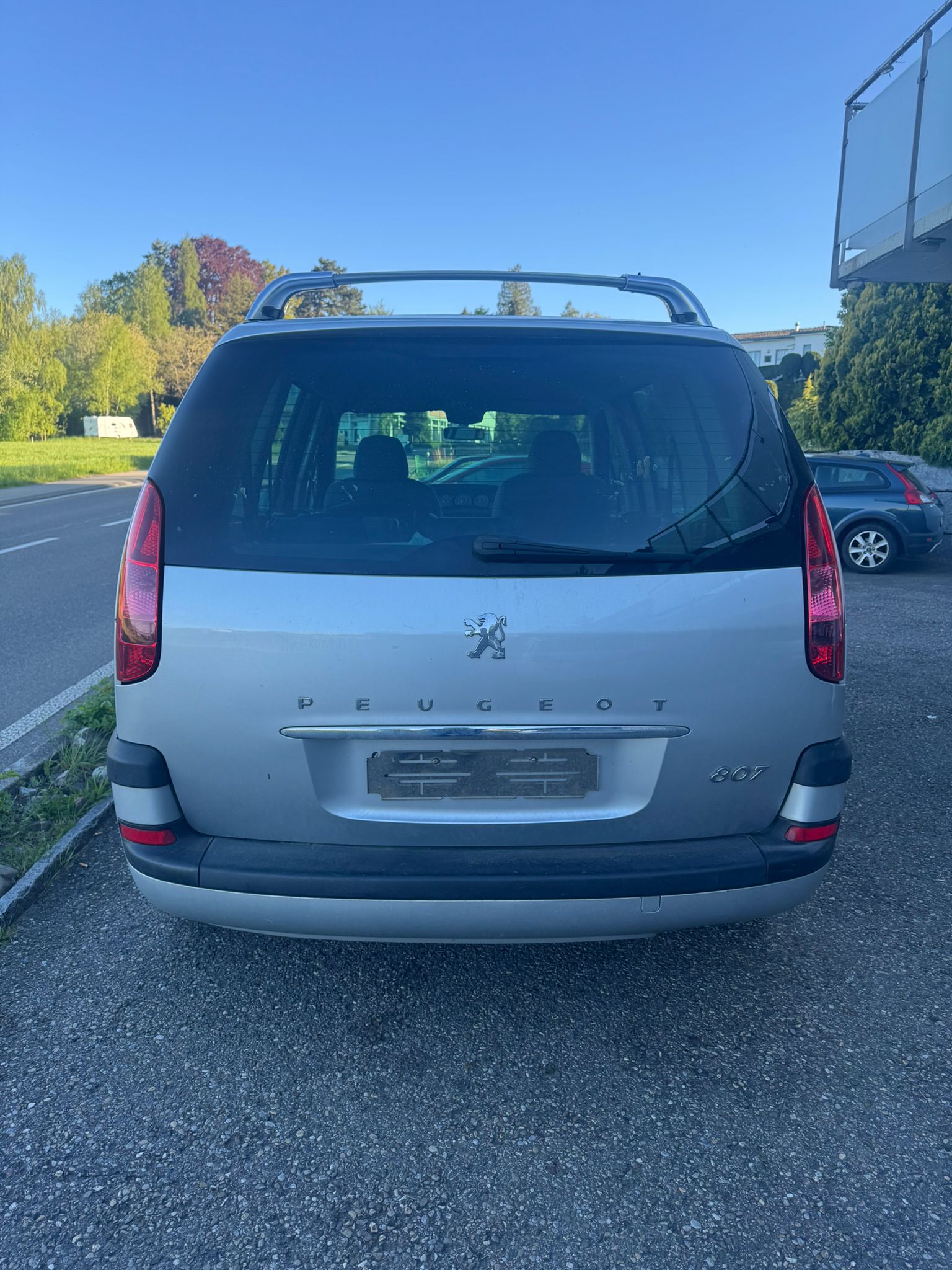 PEUGEOT 807 2.0 16V HDi SR Automatic-image-6