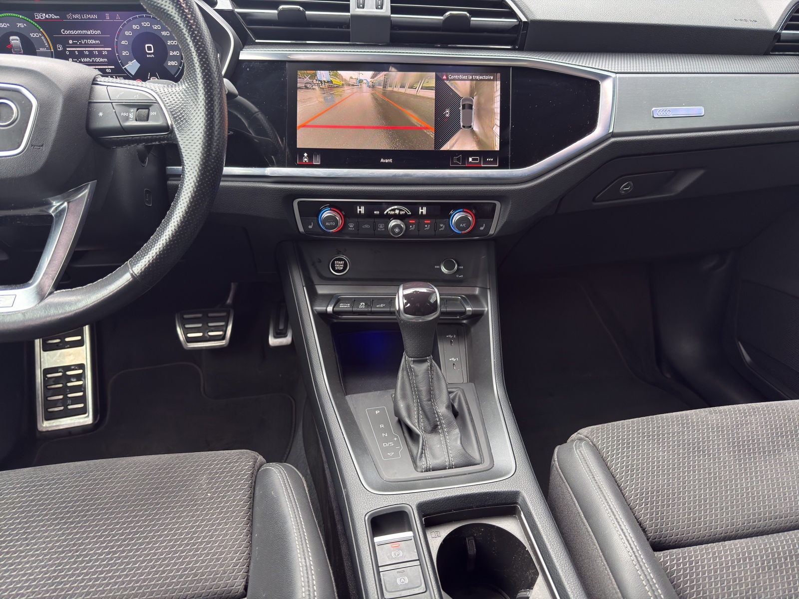 AUDI Q3 Sportback 45 TFSI e S line Attraction S-tronic-image-11