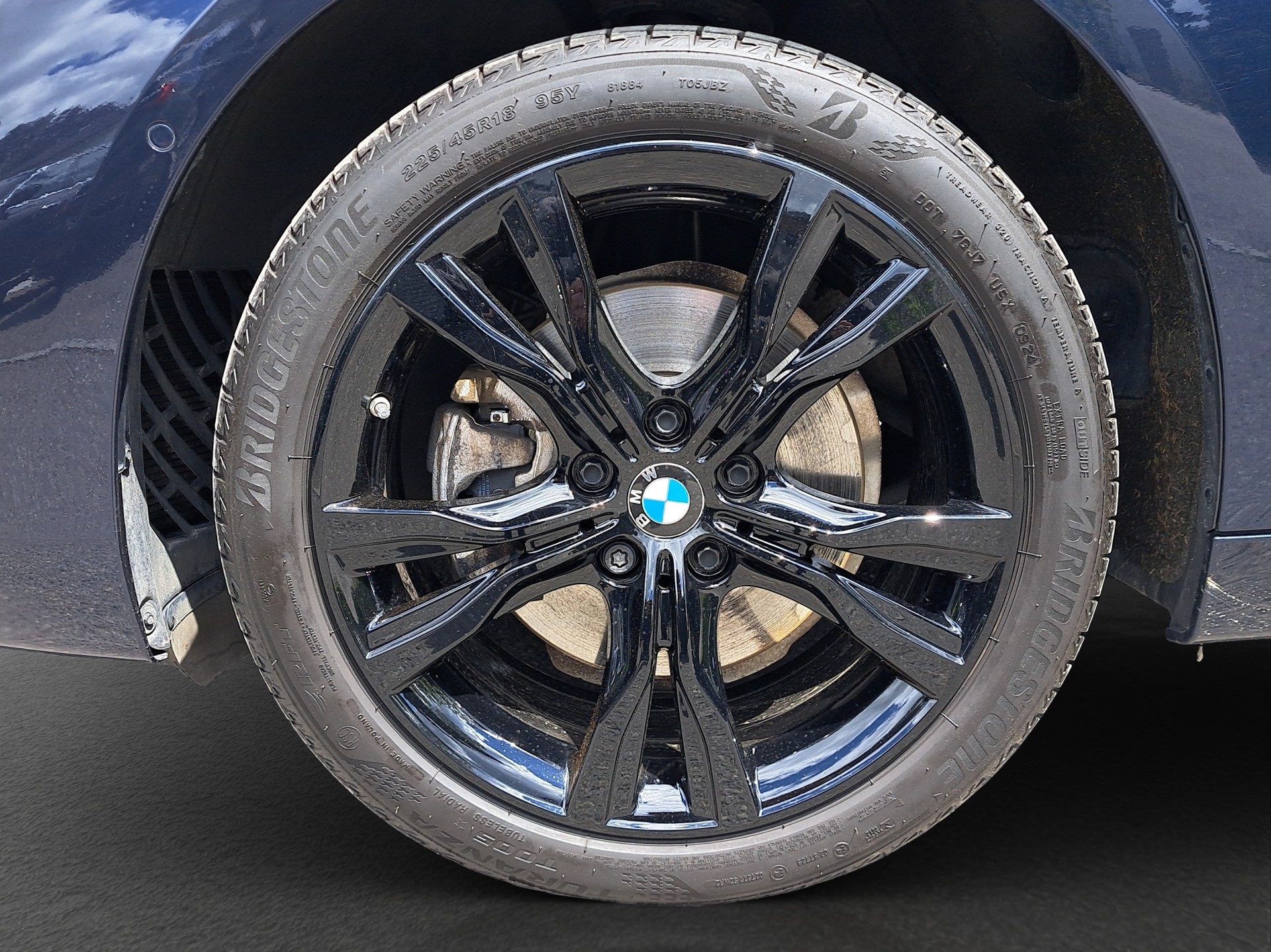 BMW 220i Active Tourer DKG *Anhängerkupplung*-image-3