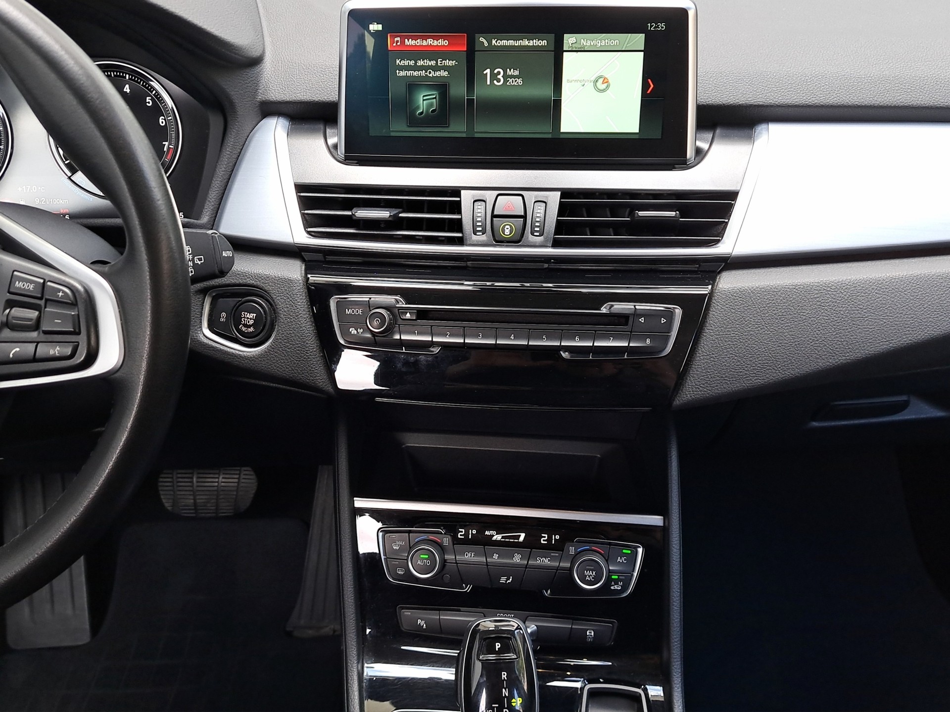 BMW 220i Active Tourer DKG *Anhängerkupplung*-image-10