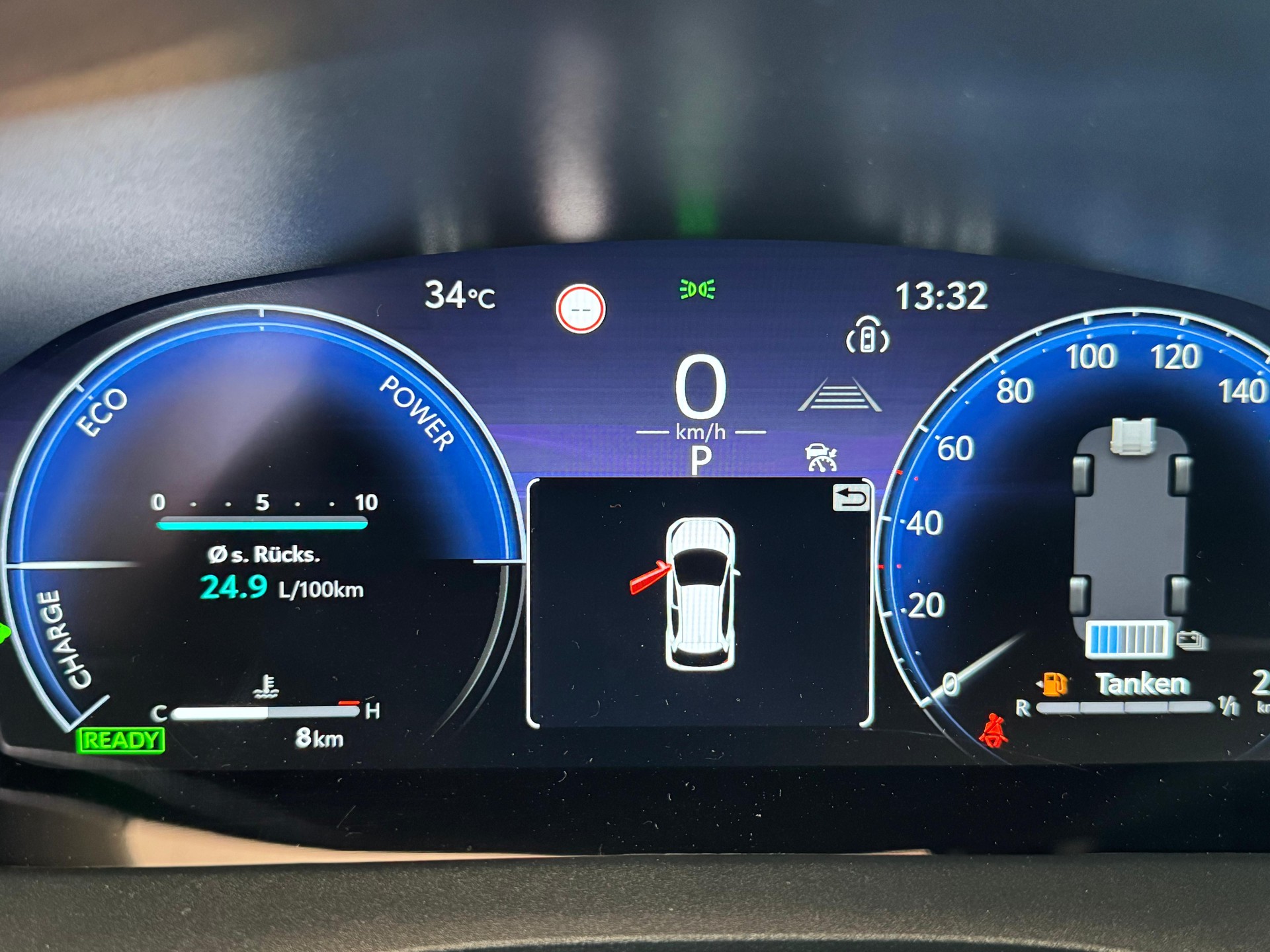 TOYOTA Yaris 1.5 GR Sport e-CVT-image-27