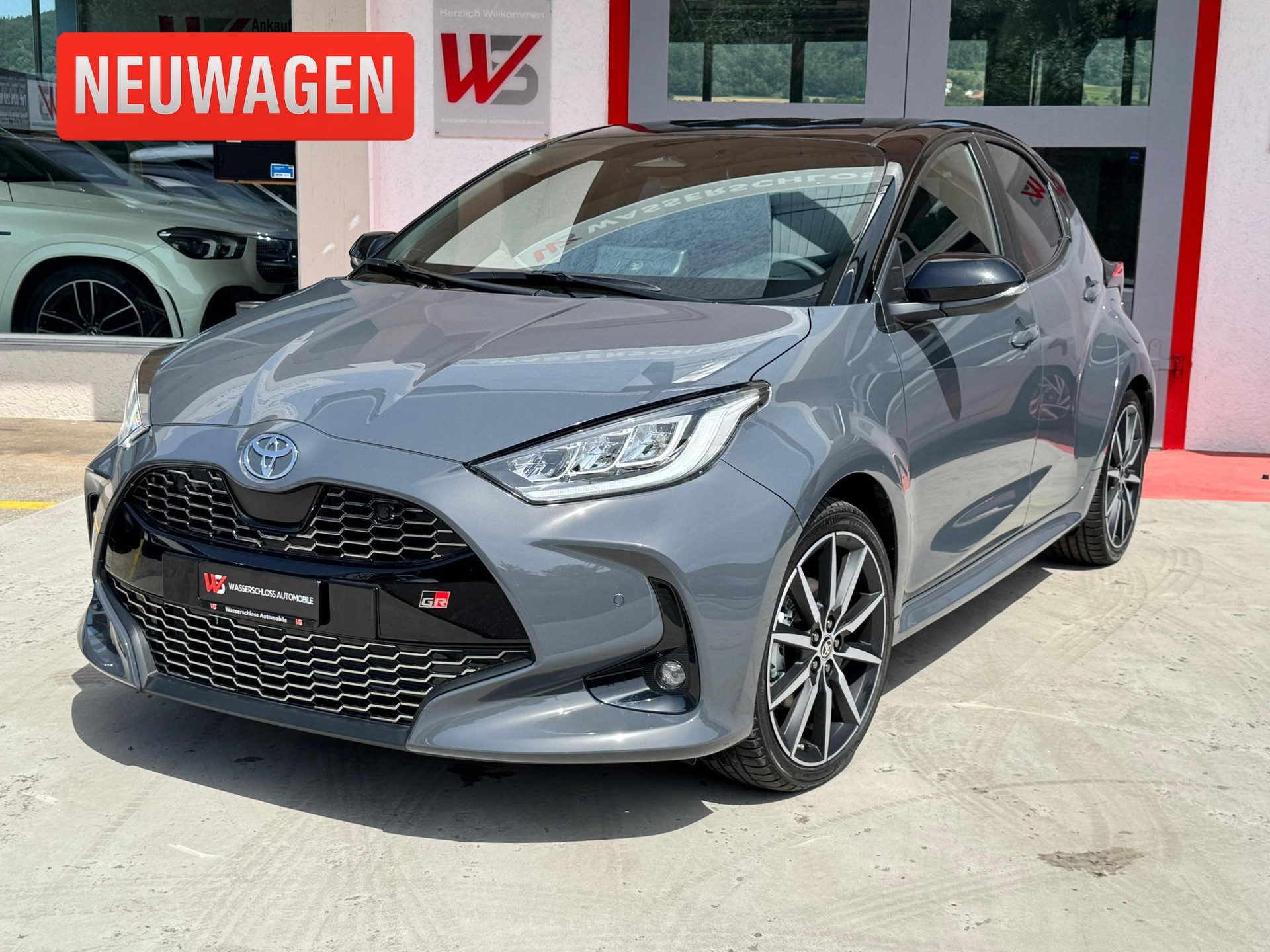 TOYOTA Yaris 1.5 GR Sport e-CVT-image-0