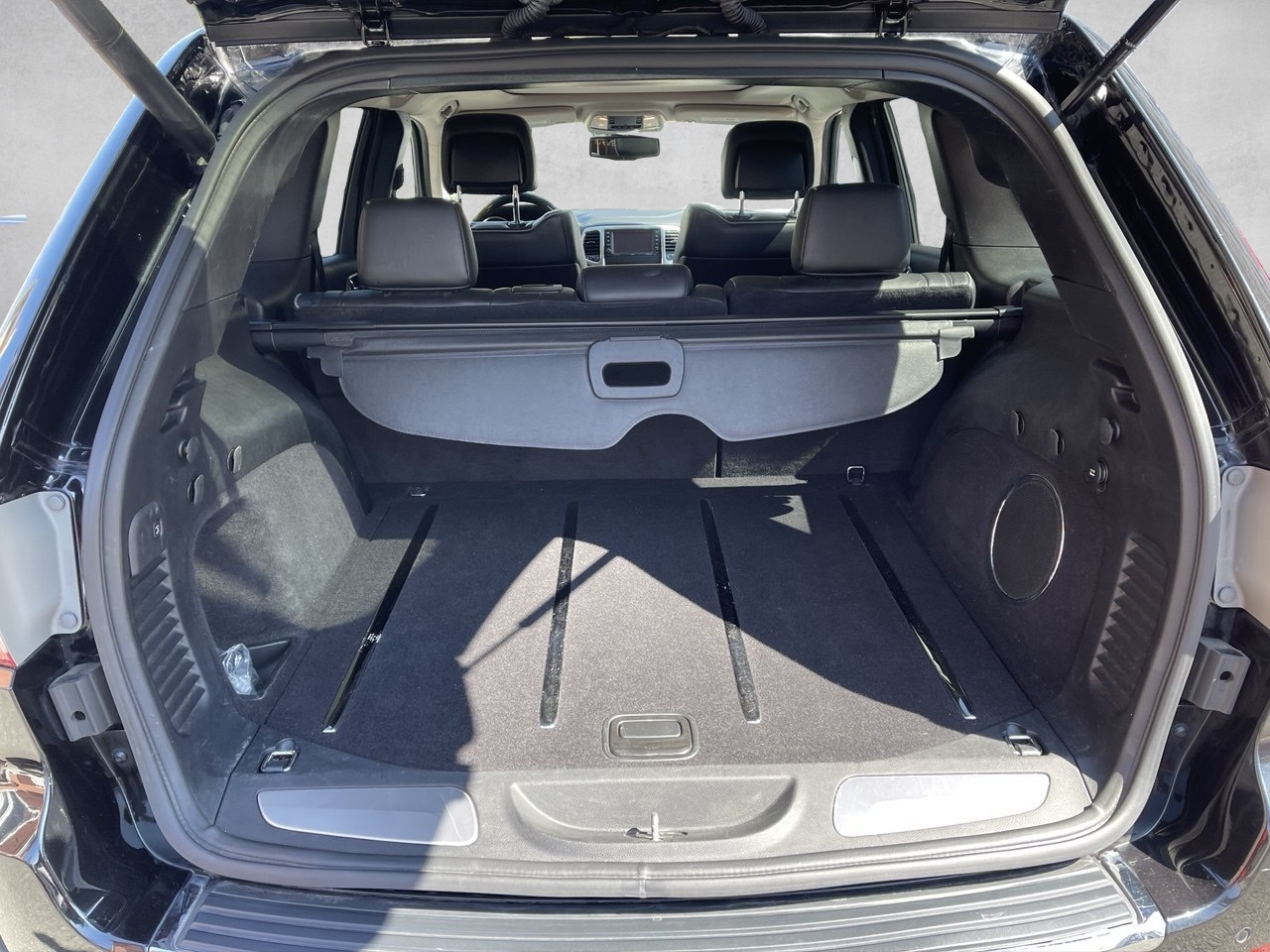JEEP Grand Cherokee 3.6 V6 Overland Automatic-image-9