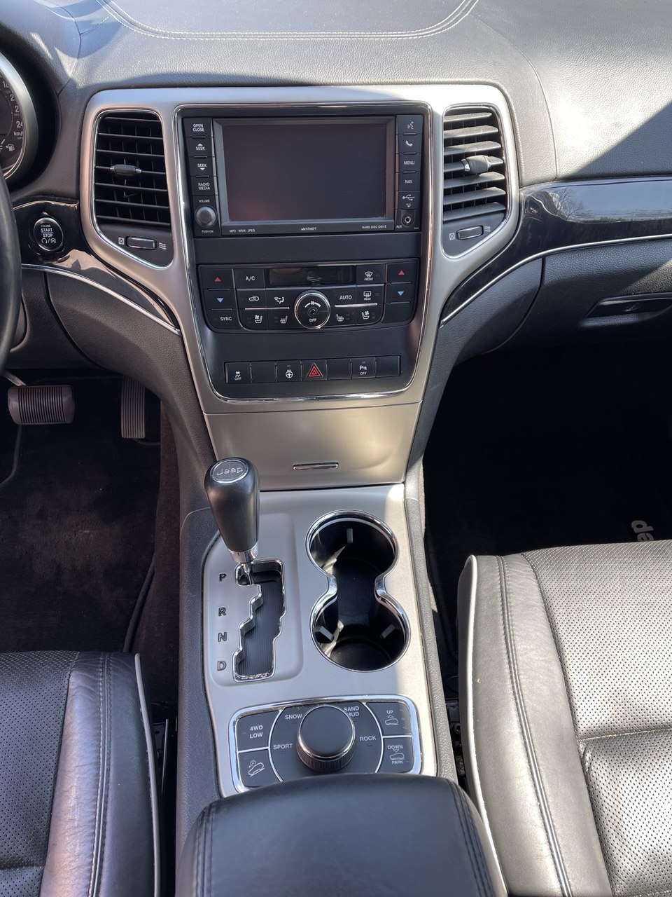 JEEP Grand Cherokee 3.6 V6 Overland Automatic-image-5