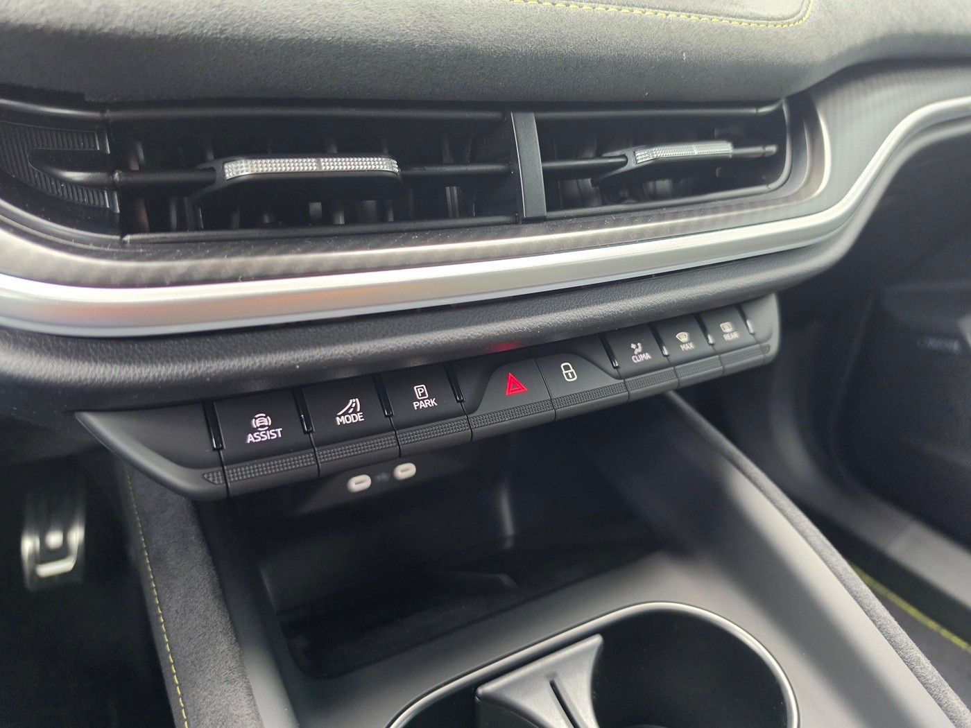 SKODA Elroq RS 4x4-image-13