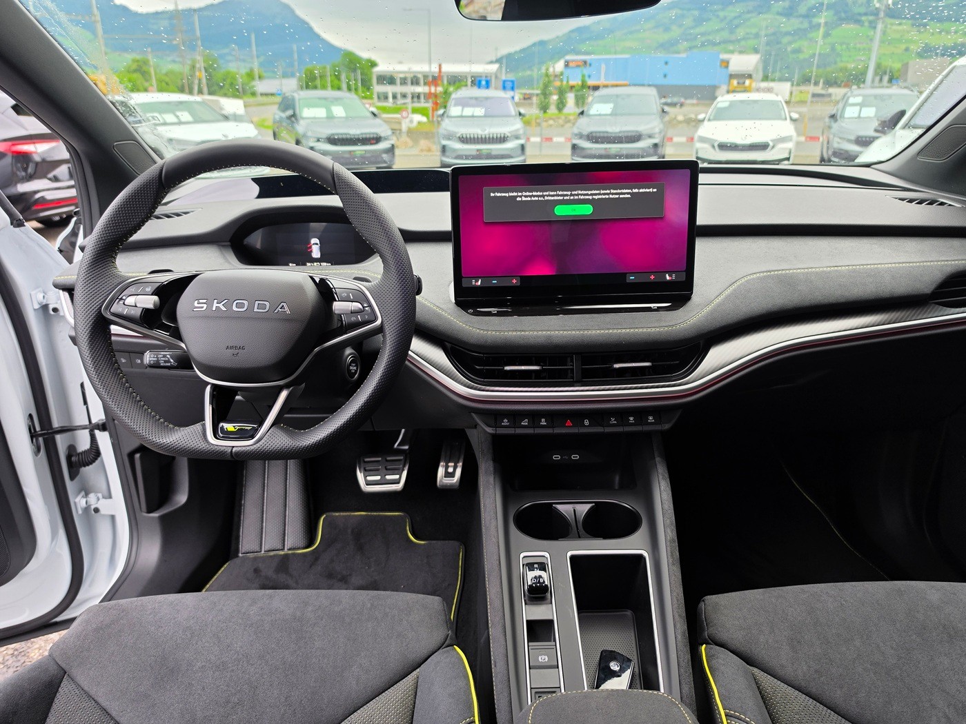 SKODA Elroq RS 4x4-image-9