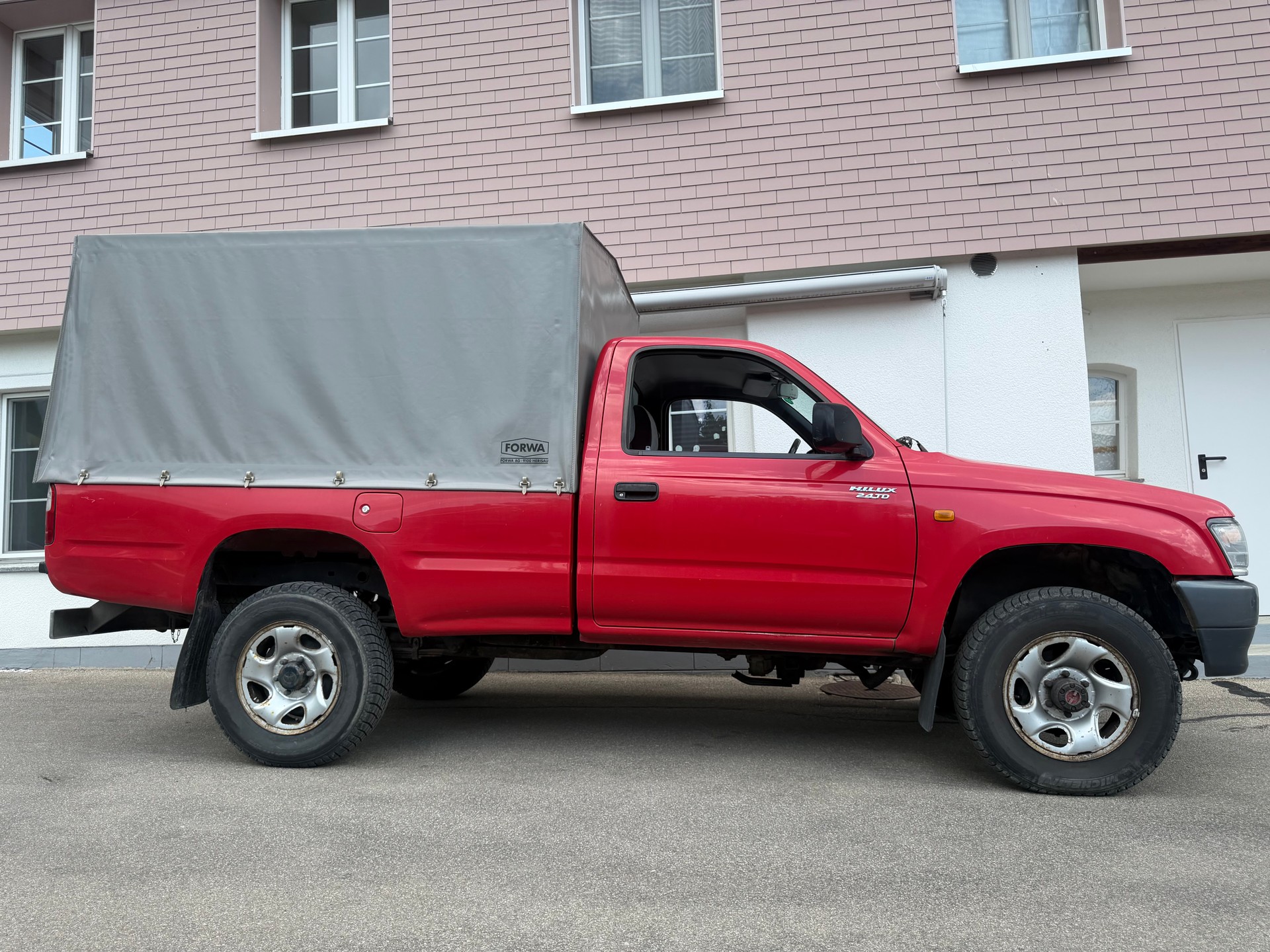 TOYOTA Hilux LN 165 - L-image-5