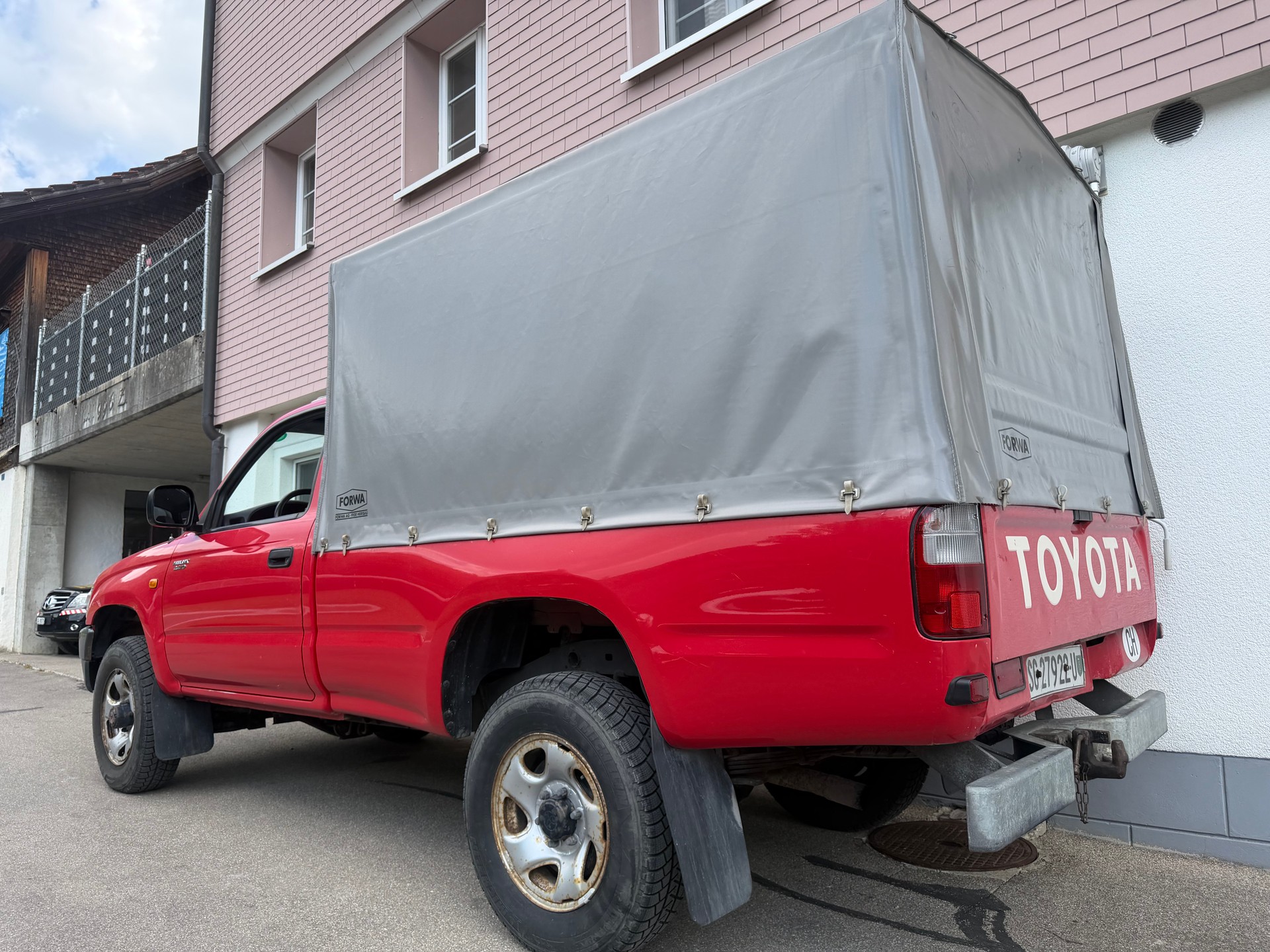 TOYOTA Hilux LN 165 - L-image-2