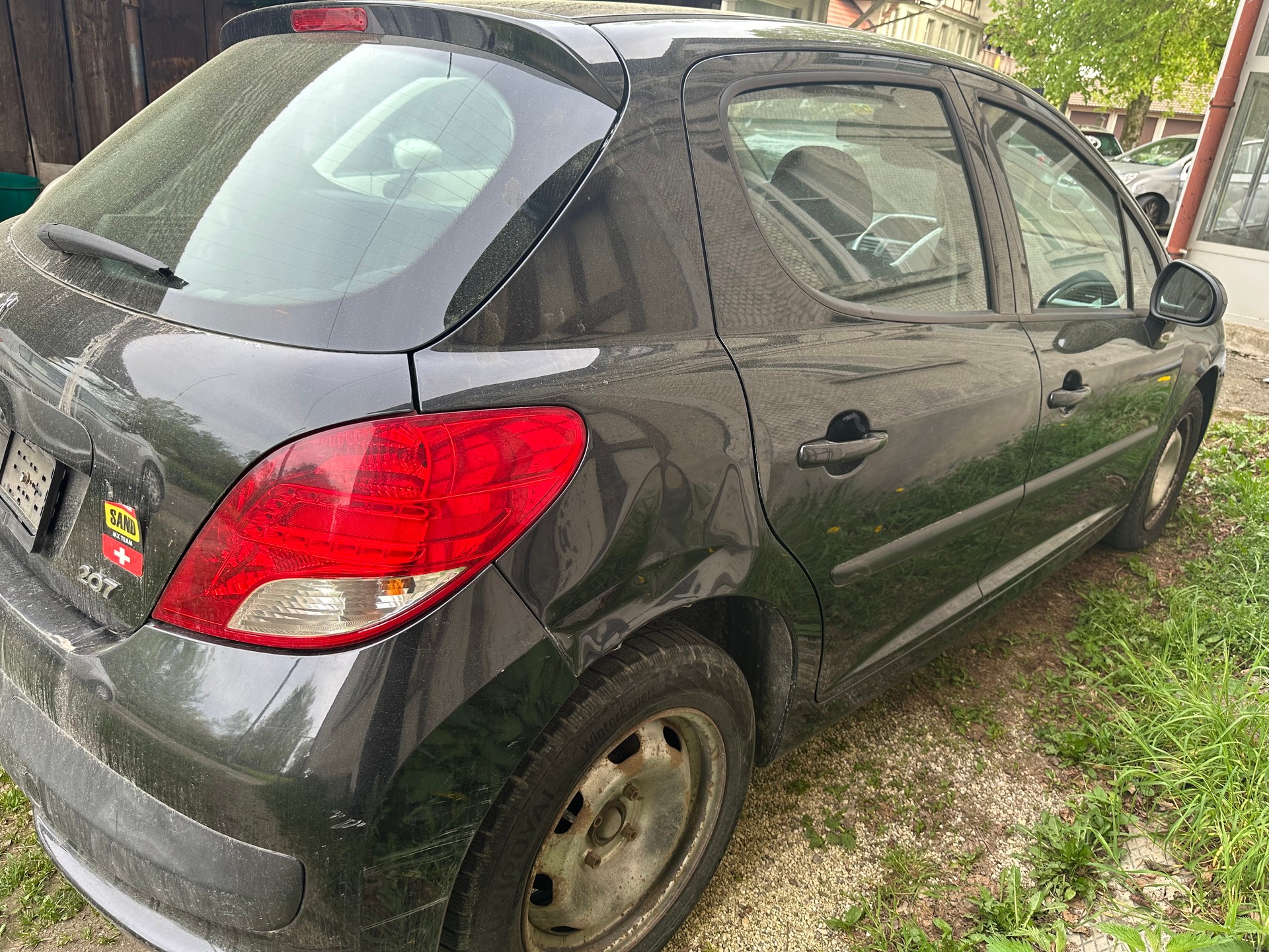 PEUGEOT 207-image-1