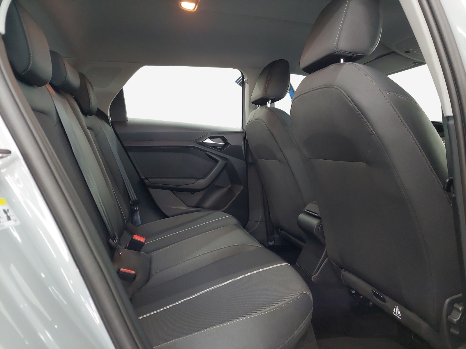 AUDI A1 Sportback 30 TFSI Attraction-image-13