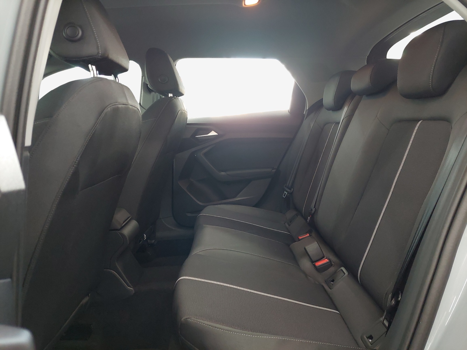 AUDI A1 Sportback 30 TFSI Attraction-image-11