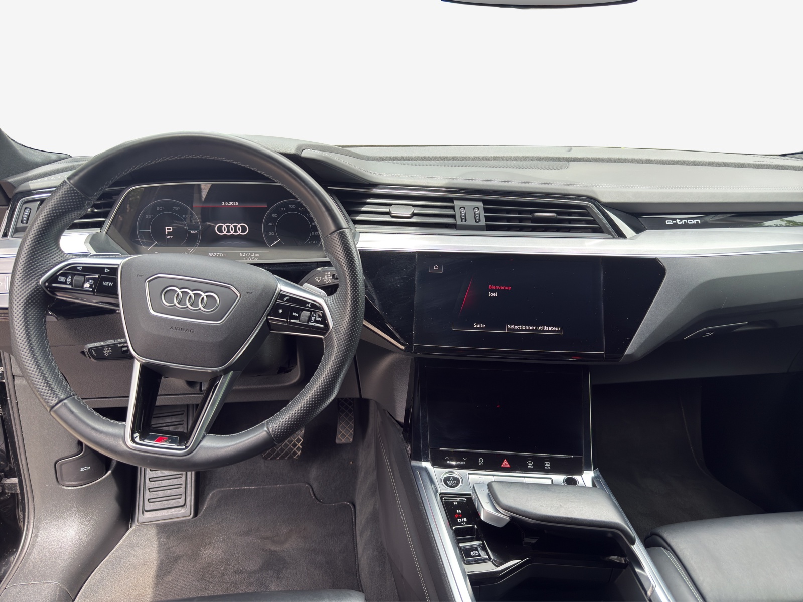 AUDI e-tron 55 Sportback S Line Black Edition quattro-image-9