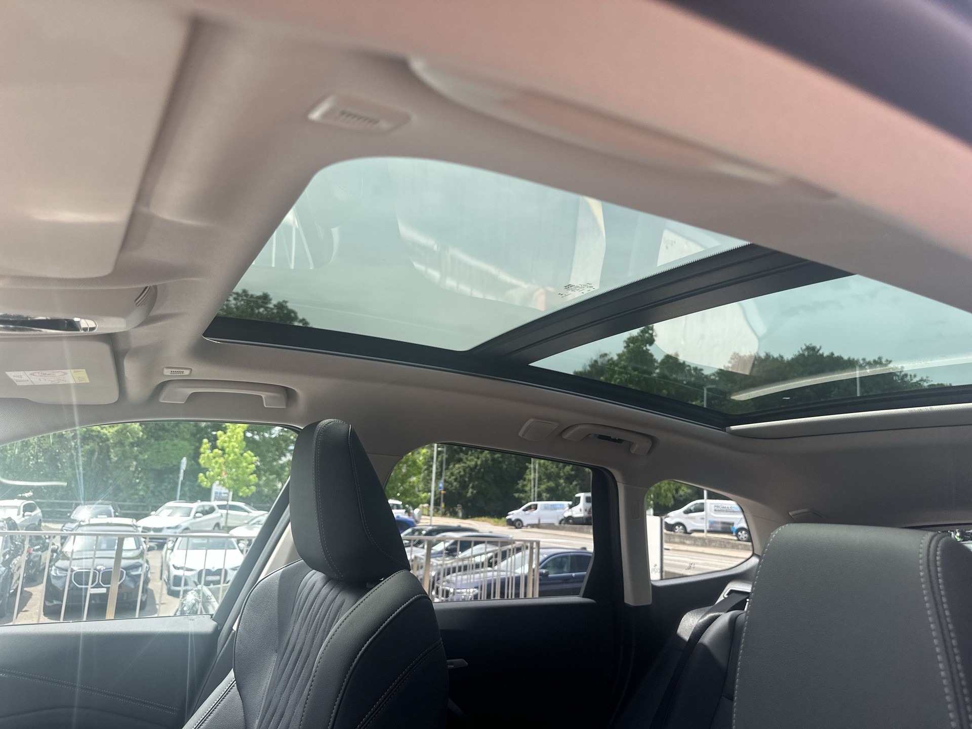 BMW X1 xDrive 23i 48V xLine-image-17