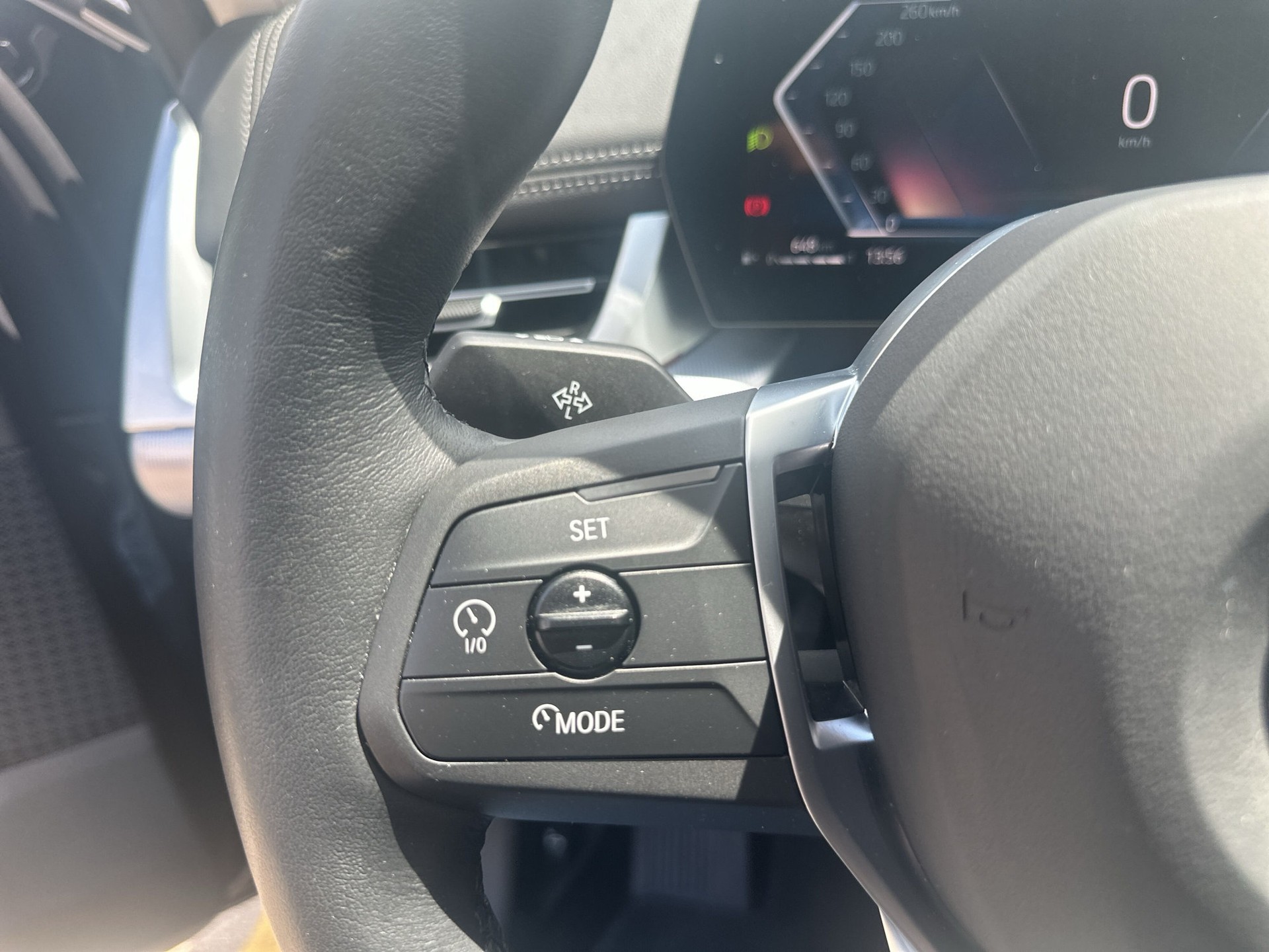 BMW X1 xDrive 23i 48V xLine-image-14