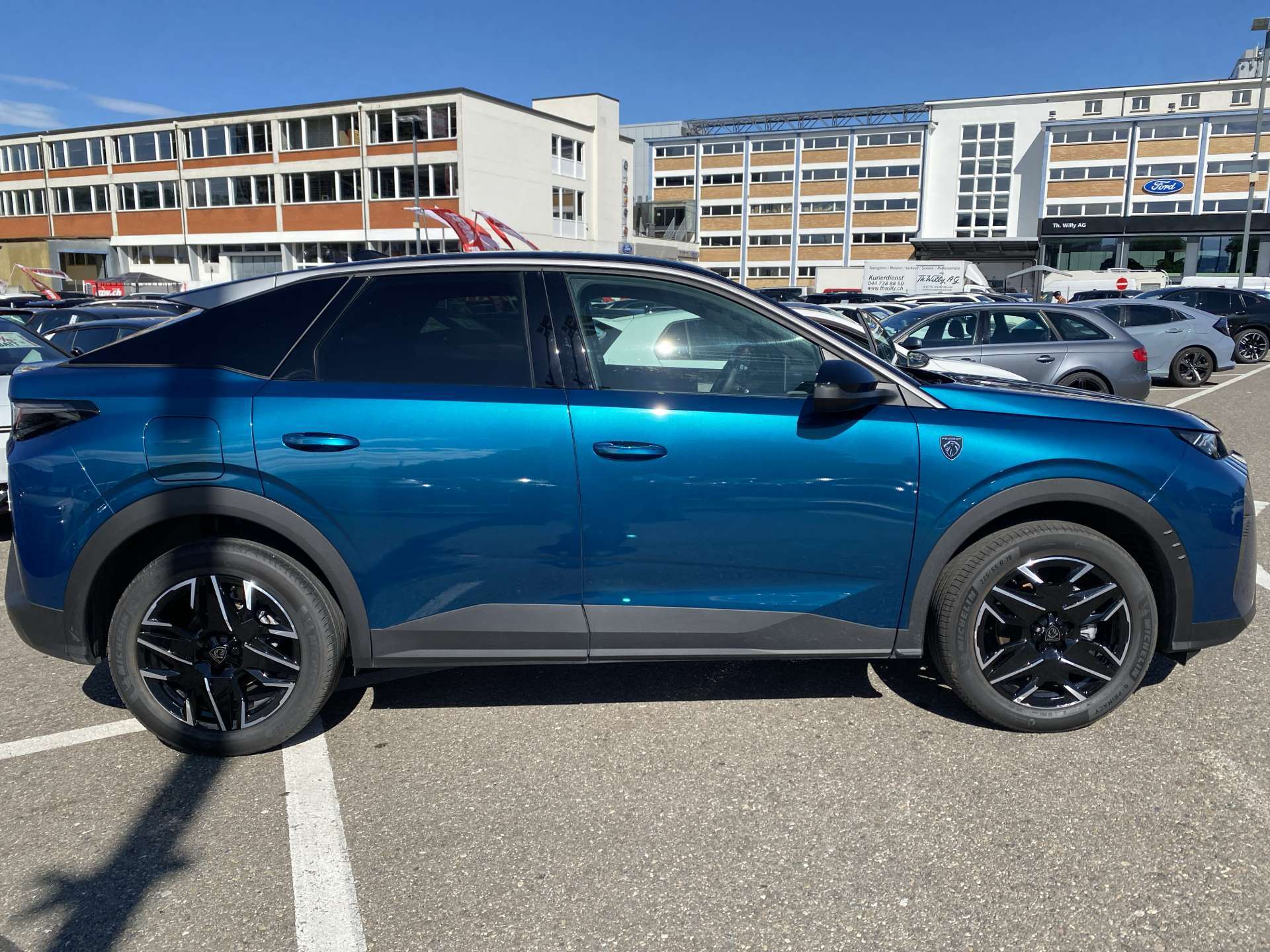 PEUGEOT 3008 145 GT Hybrid e-DCS-Automat-image-9