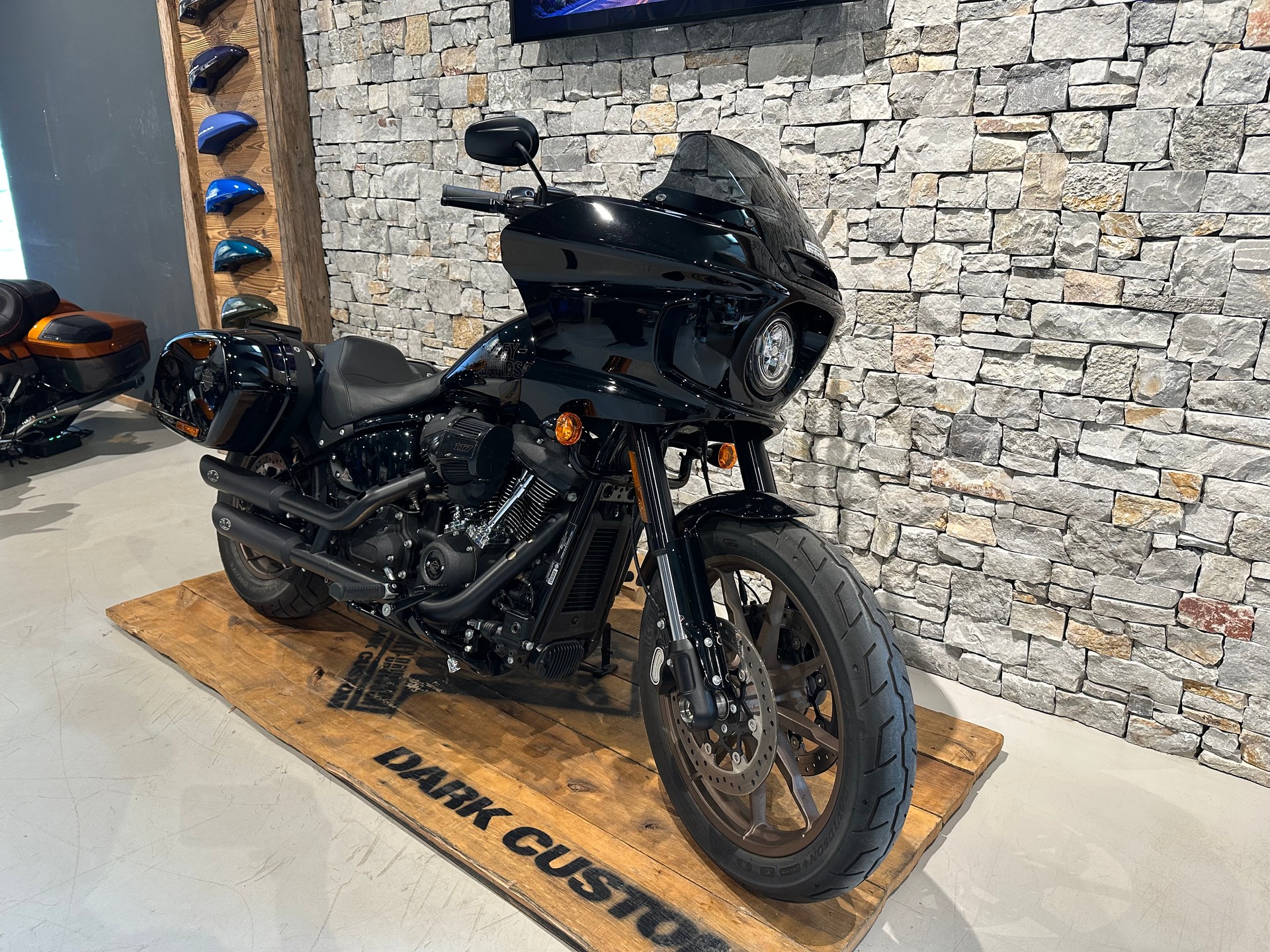 HARLEY-DAVIDSON FXLRST Low Rider ST 117-showroom-element-1