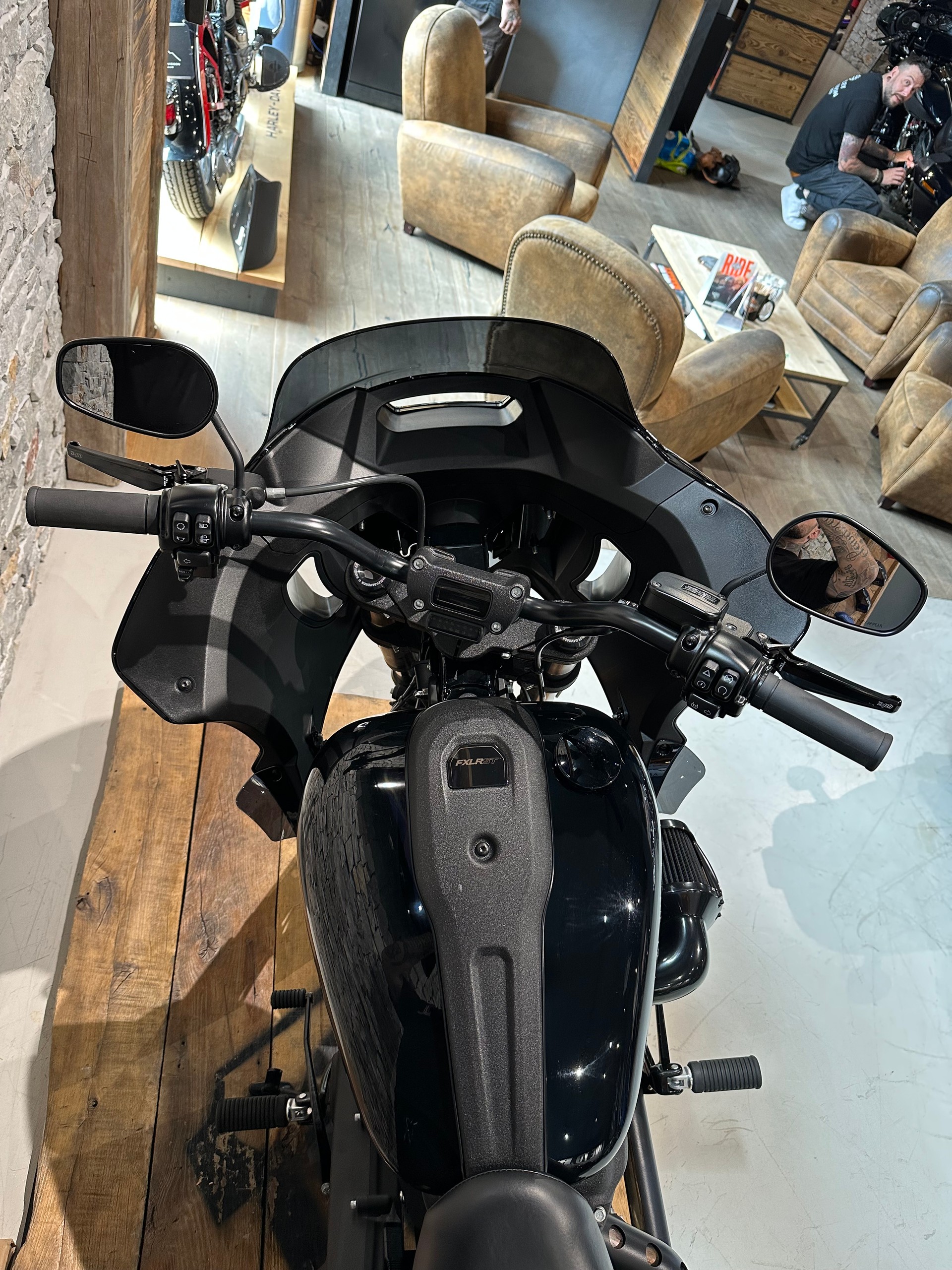 HARLEY-DAVIDSON FXLRST Low Rider ST 117-image-8