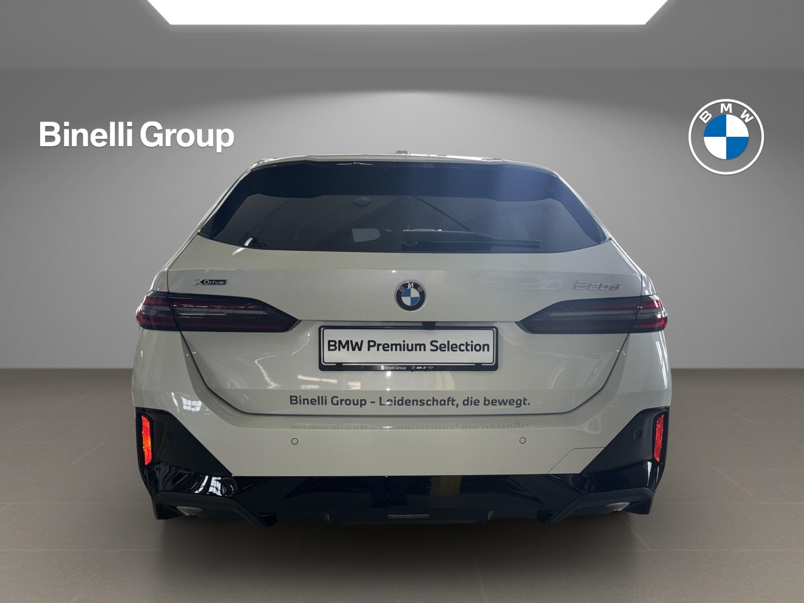 BMW 520d xDrive Touring-image-14