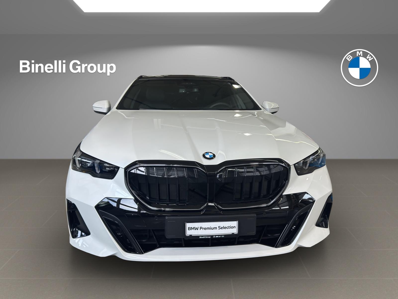 BMW 520d xDrive Touring-image-1