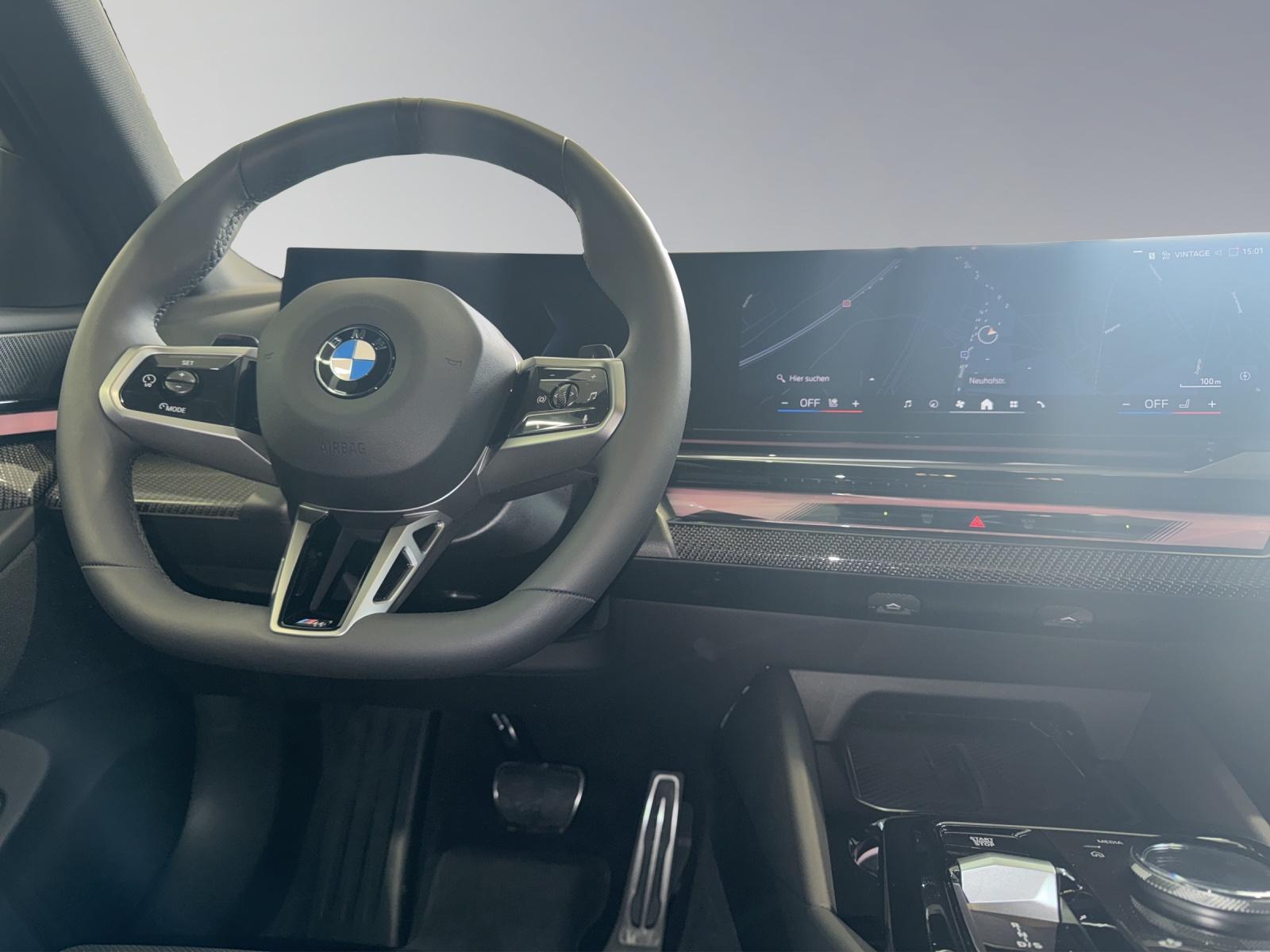 BMW 520d xDrive Touring-image-9