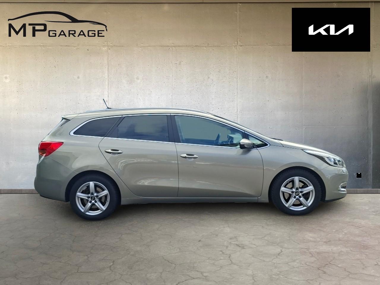 KIA Cee'd Sporty Wagon 1.6 CRDi Style-image-3