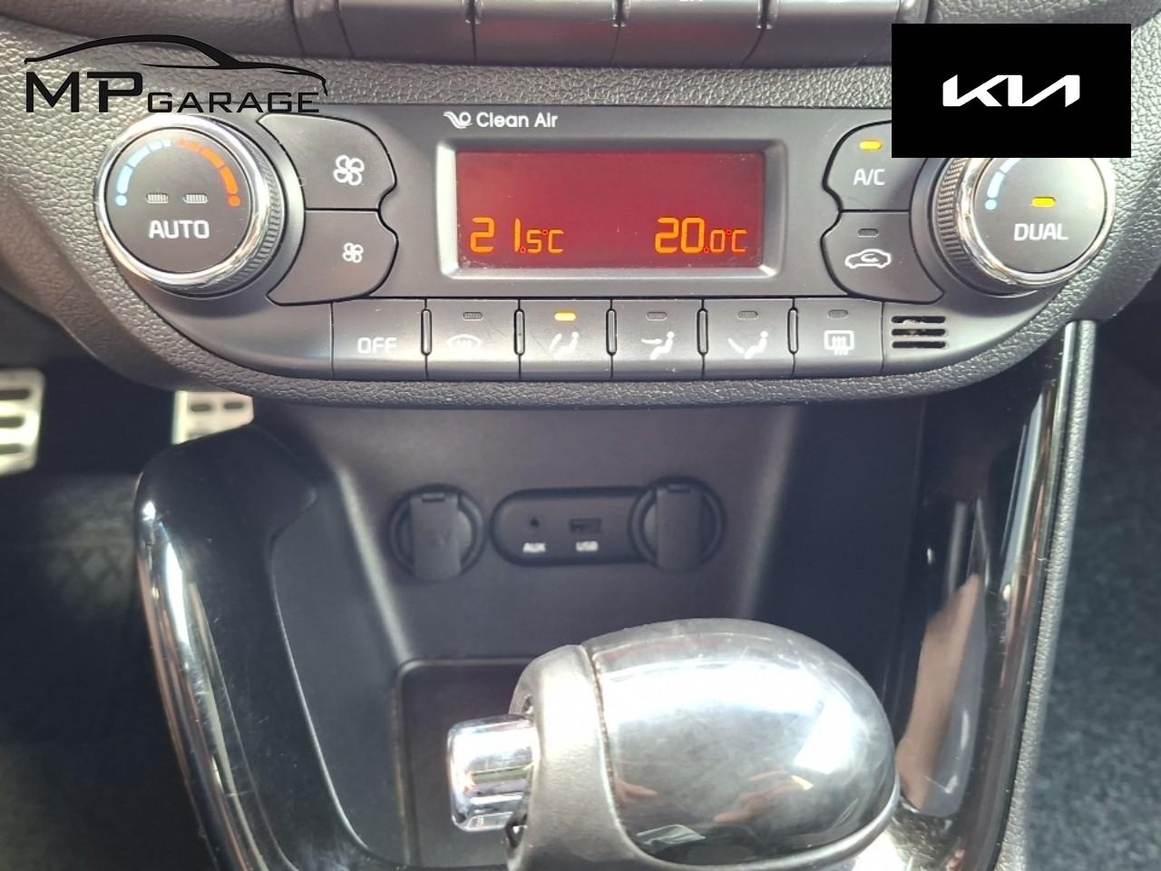 KIA Cee'd Sporty Wagon 1.6 CRDi Style-image-11