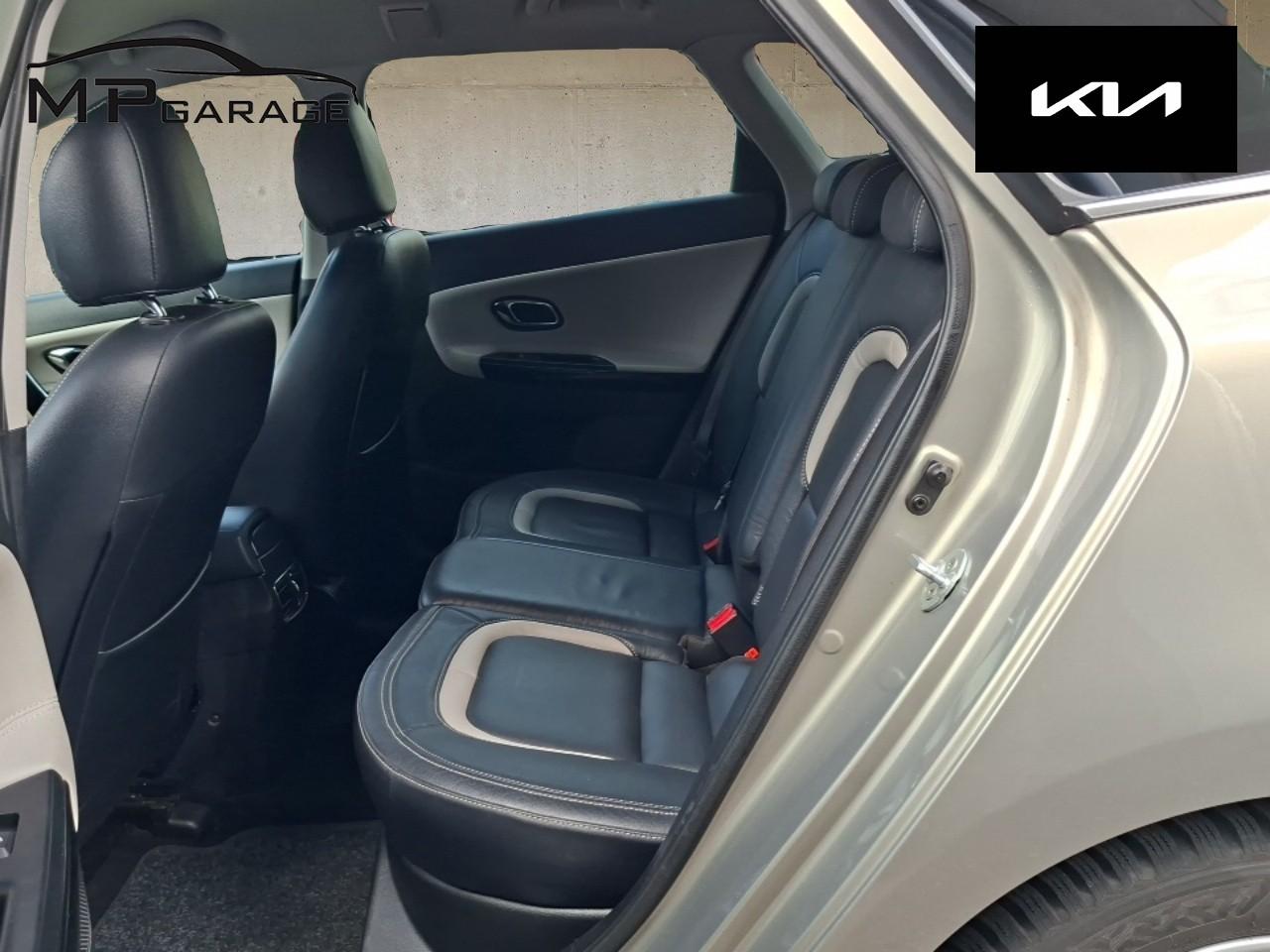KIA Cee'd Sporty Wagon 1.6 CRDi Style-image-14