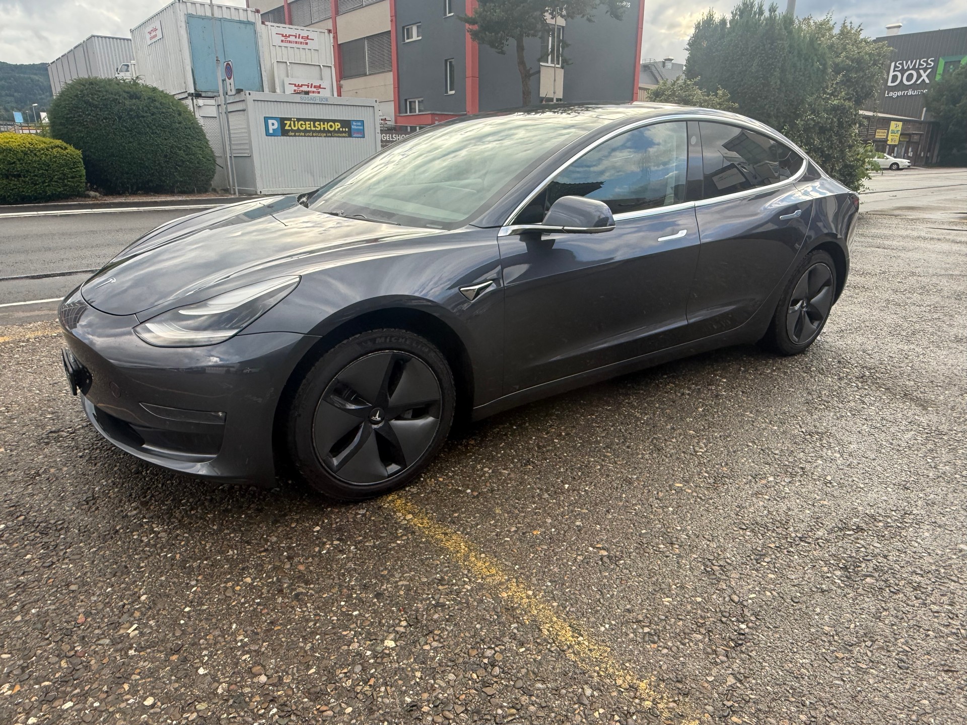 TESLA Long Range D-image-1