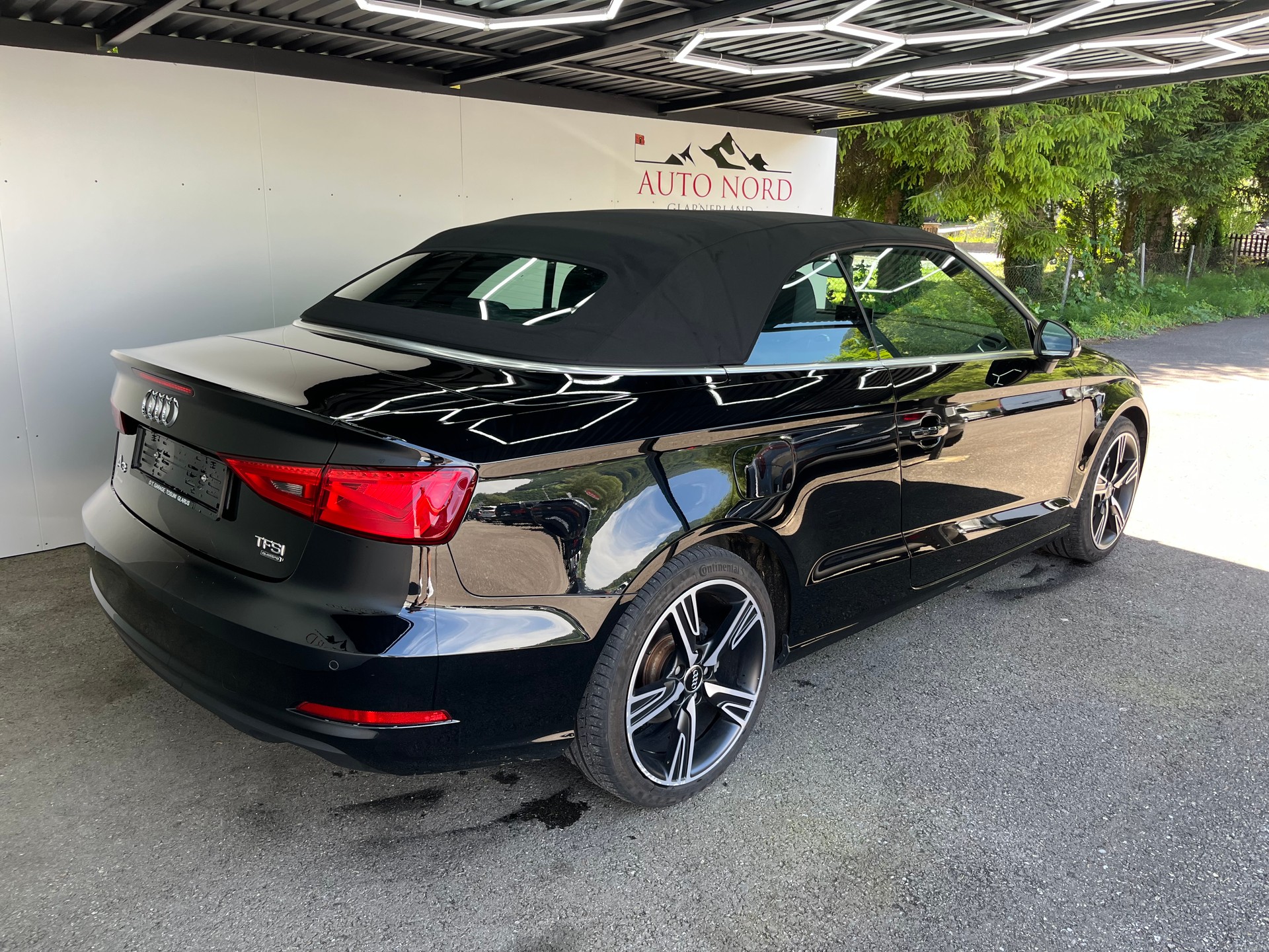 AUDI A3 Cabriolet 1.8 TFSI Ambition quattro S-tronic-image-5