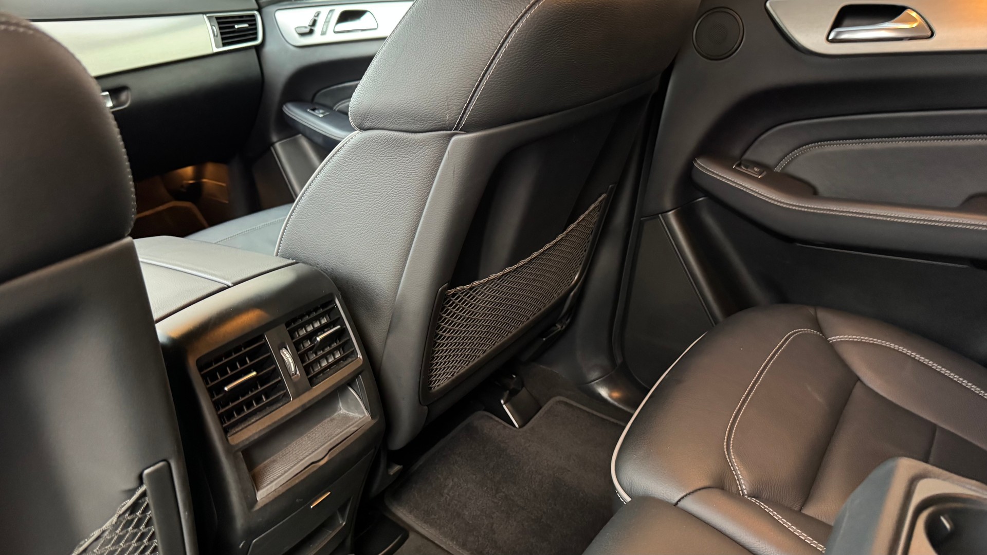 MERCEDES-BENZ ML 350 BlueTEC Edition 4Matic 7G-Tronic-image-17