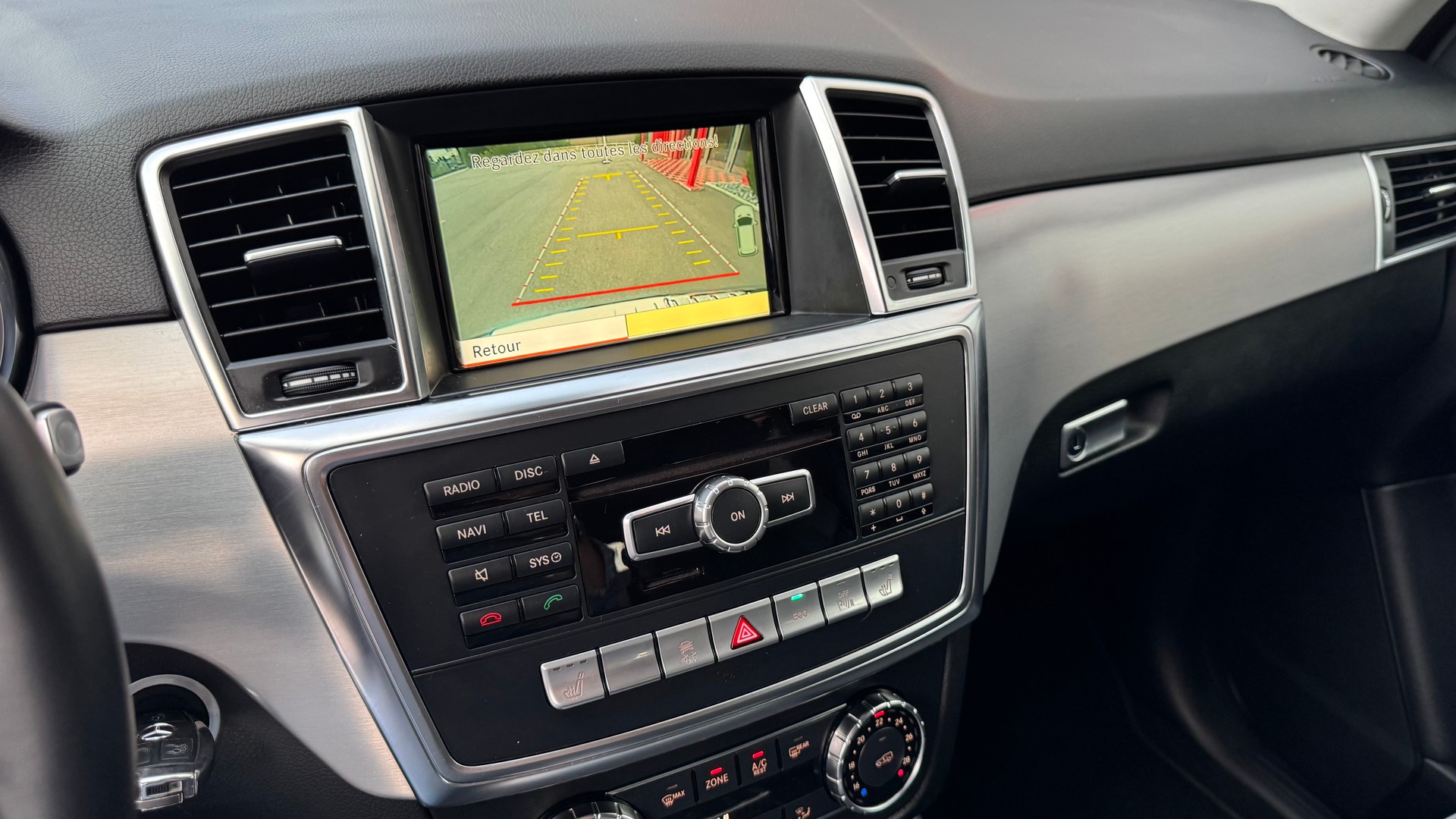 MERCEDES-BENZ ML 350 BlueTEC Edition 4Matic 7G-Tronic-image-18