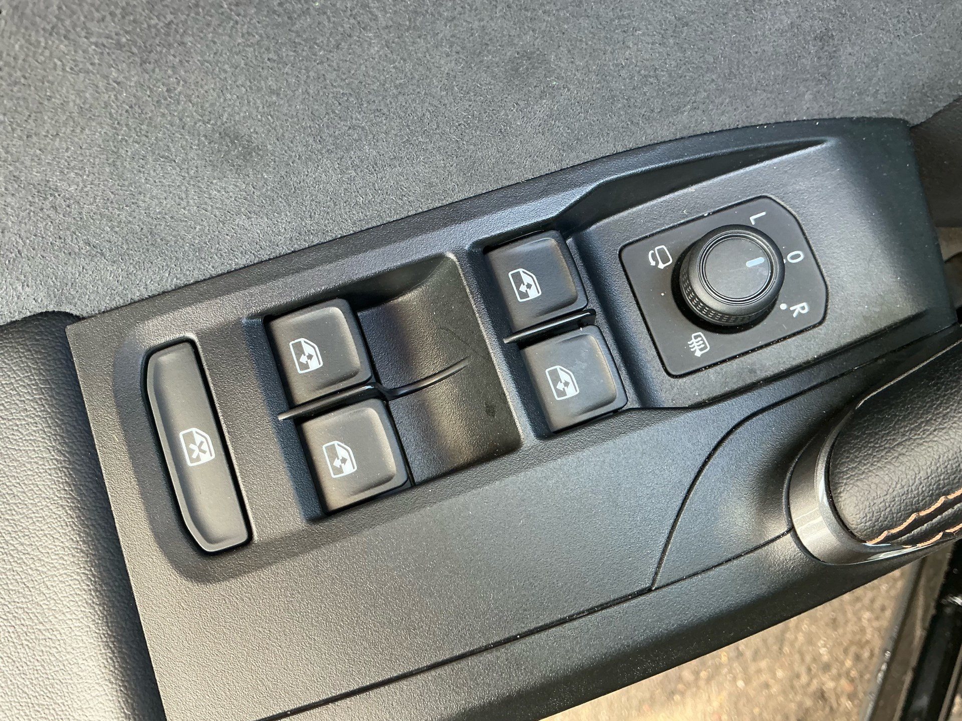 CUPRA Formentor VZ 2.0 TSI 245 kW 4Drive *** 360° KAMERA & ANHÄNGERKUPPLUNG ***-image-27