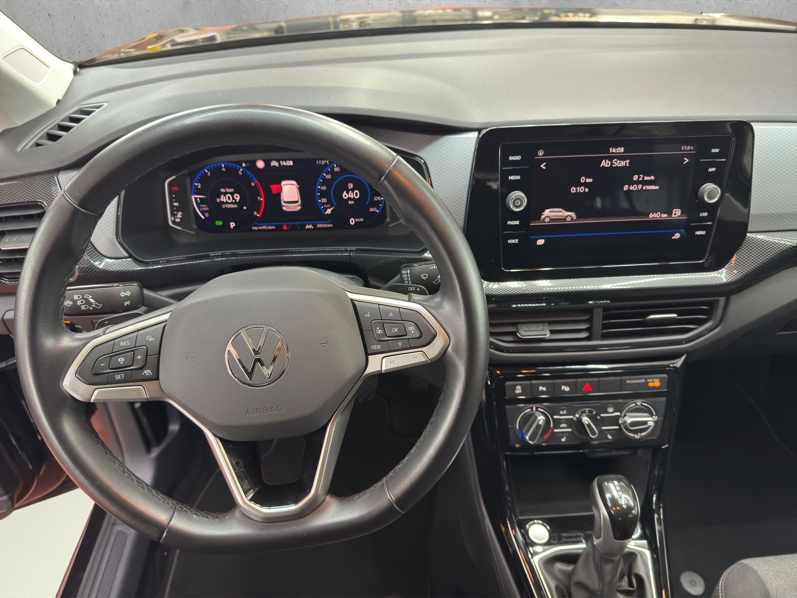 VW T-Cross 1.0 TSI EVO Life DSG-image-8