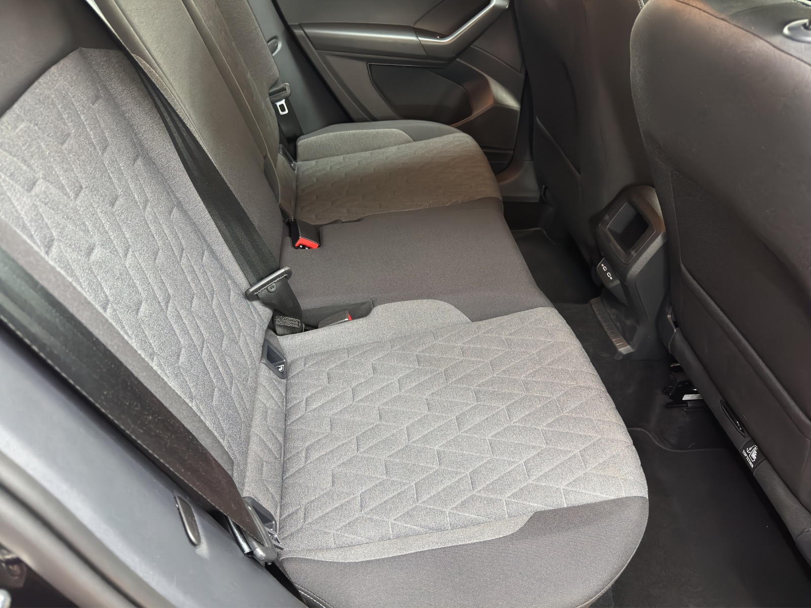 VW T-Cross 1.0 TSI EVO Life DSG-image-11