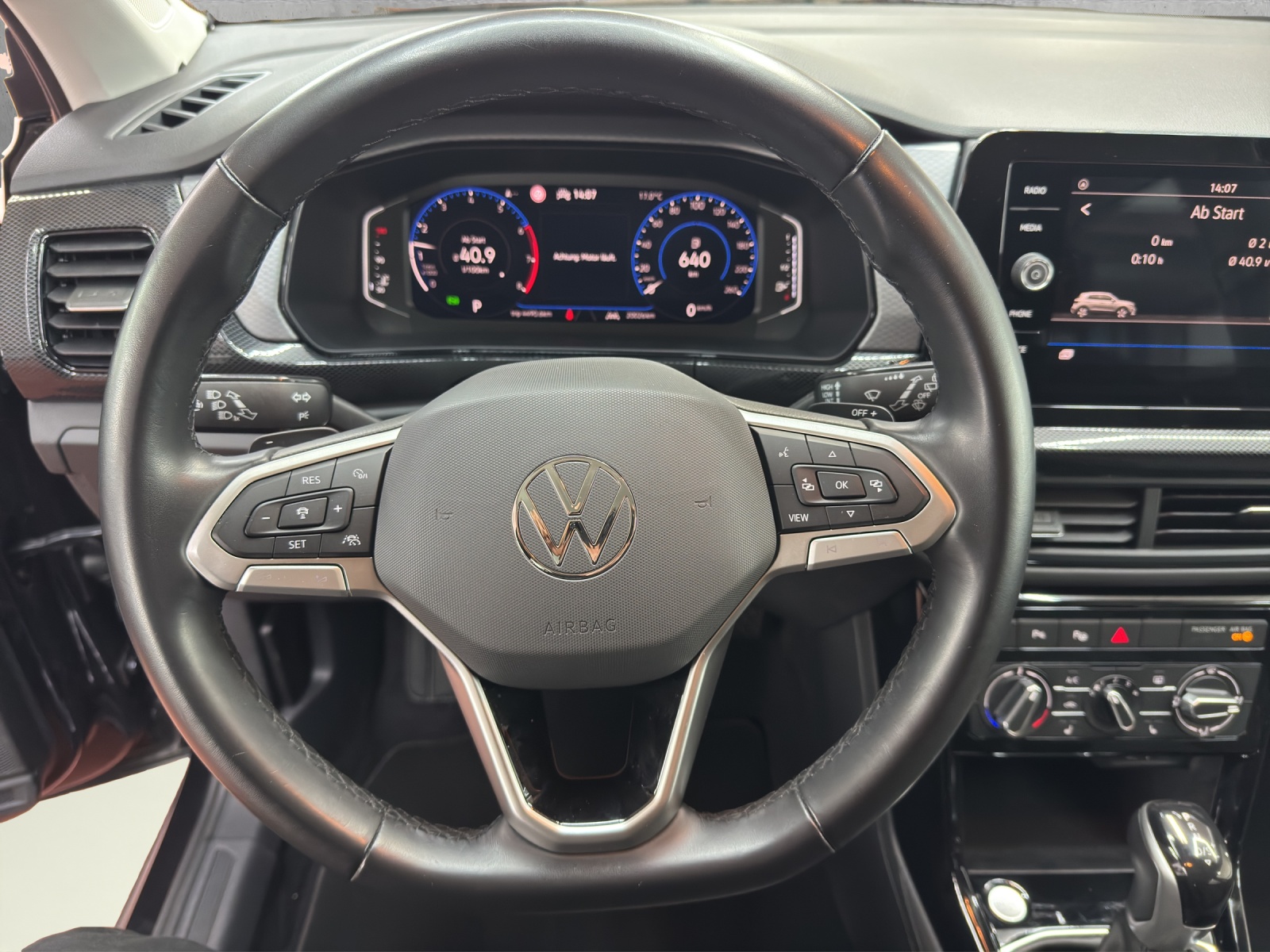 VW T-Cross 1.0 TSI EVO Life DSG-image-9