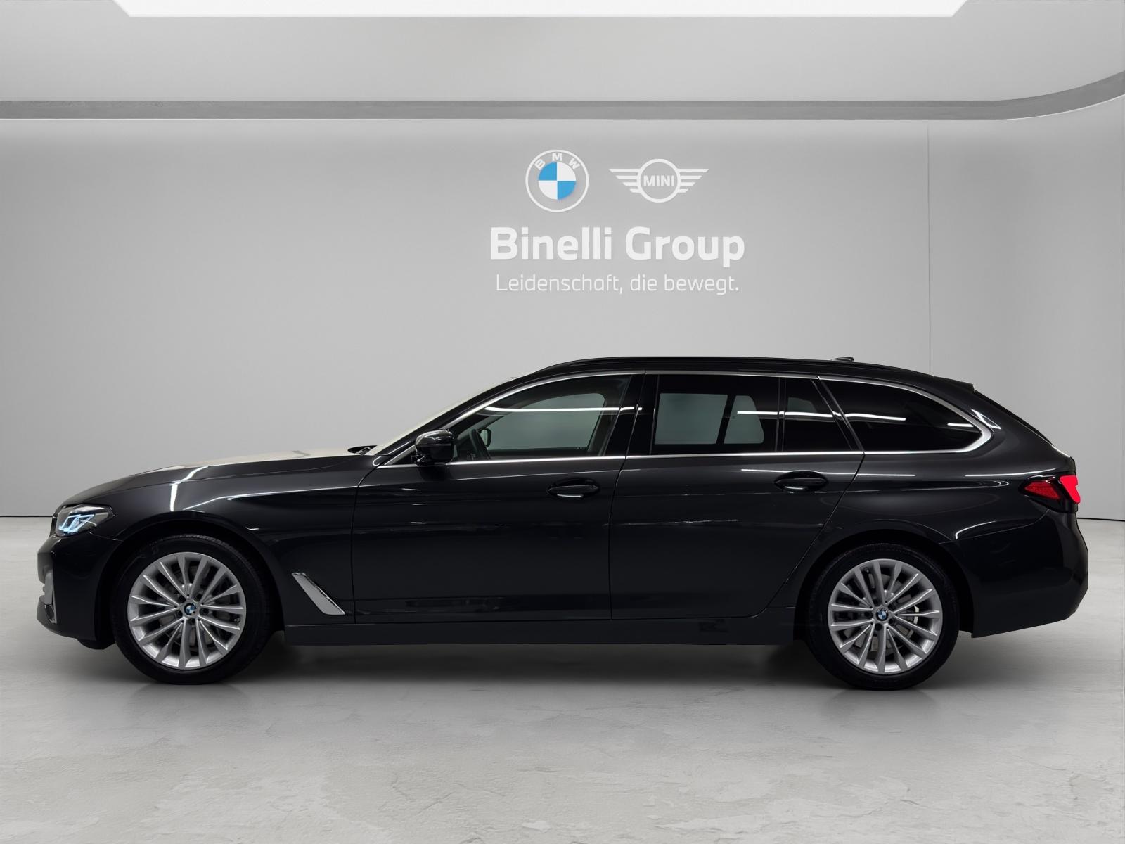 BMW 530d xDrive SAG Touring-image-1