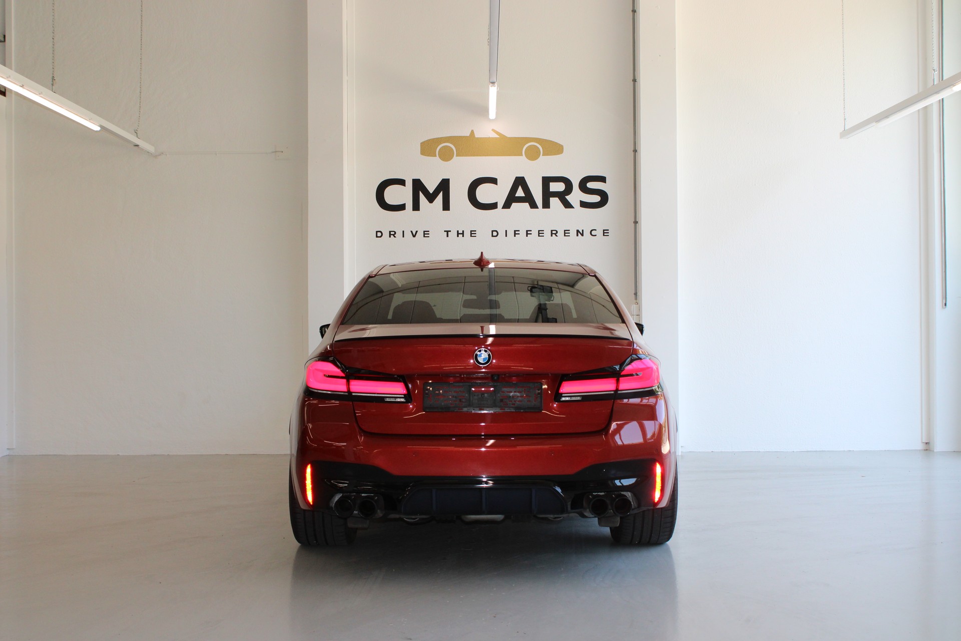 BMW M5 xDrive Competition-image-4