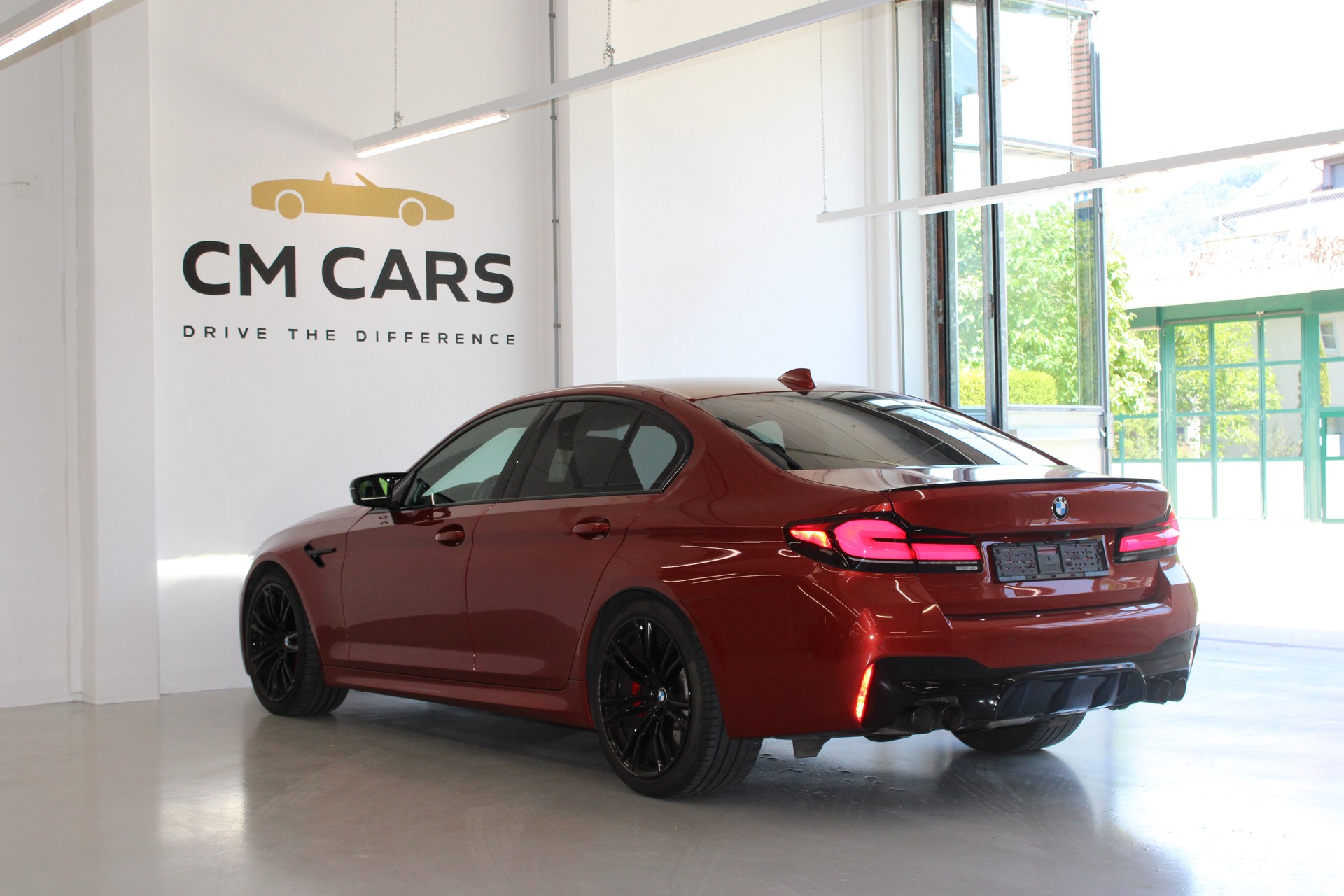 BMW M5 xDrive Competition-image-5