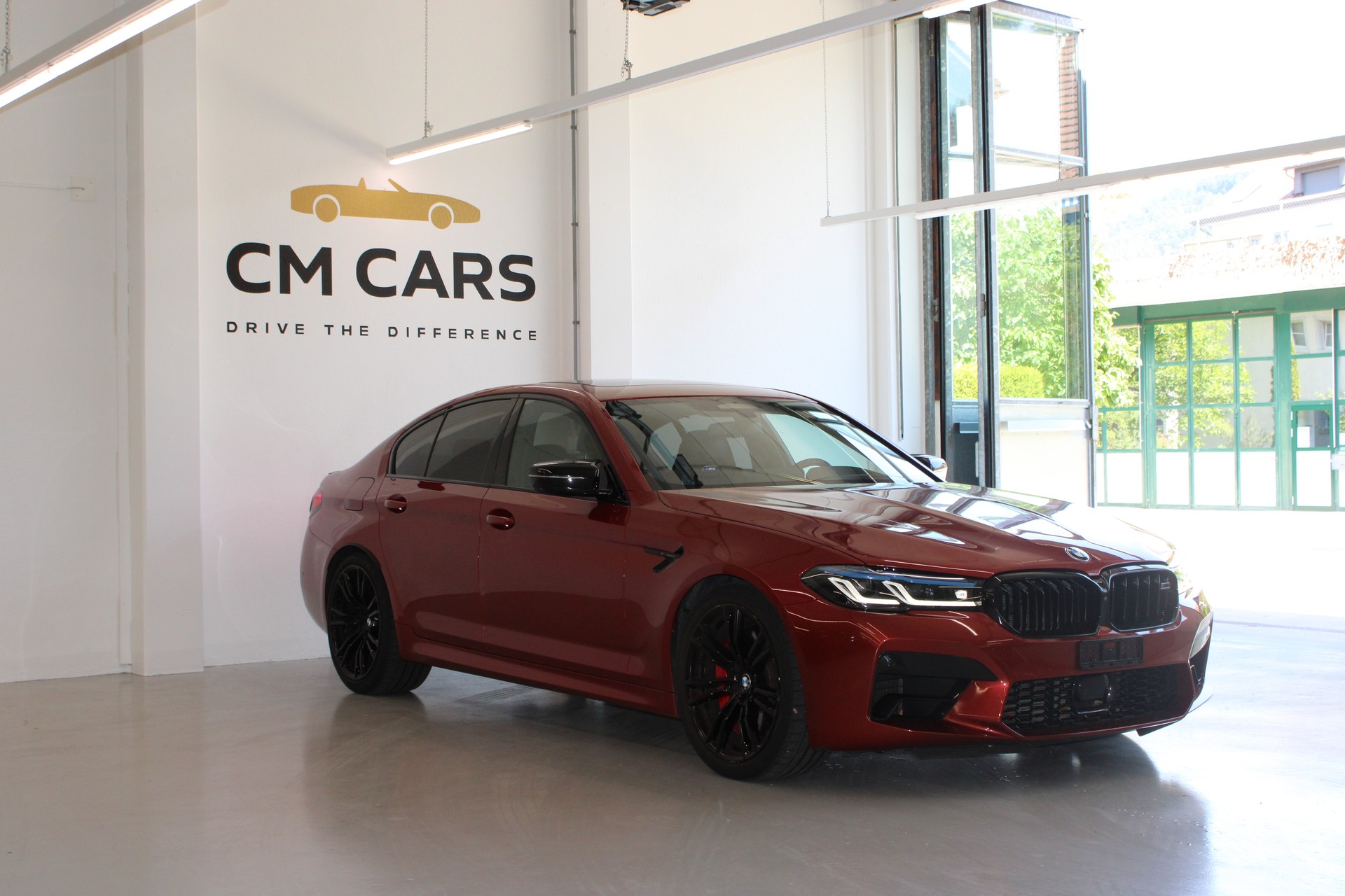 BMW M5 xDrive Competition-image-2