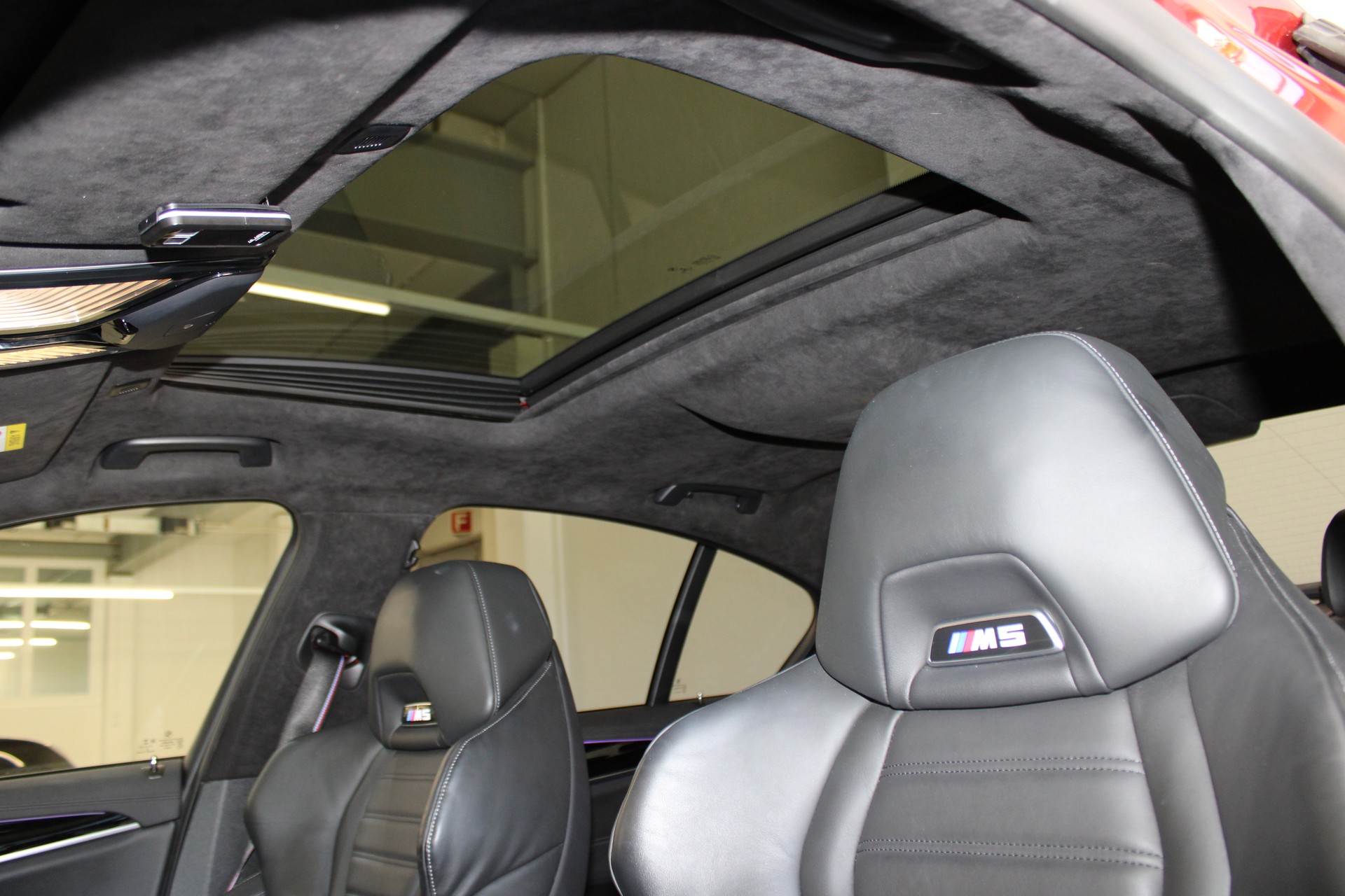 BMW M5 xDrive Competition-image-8
