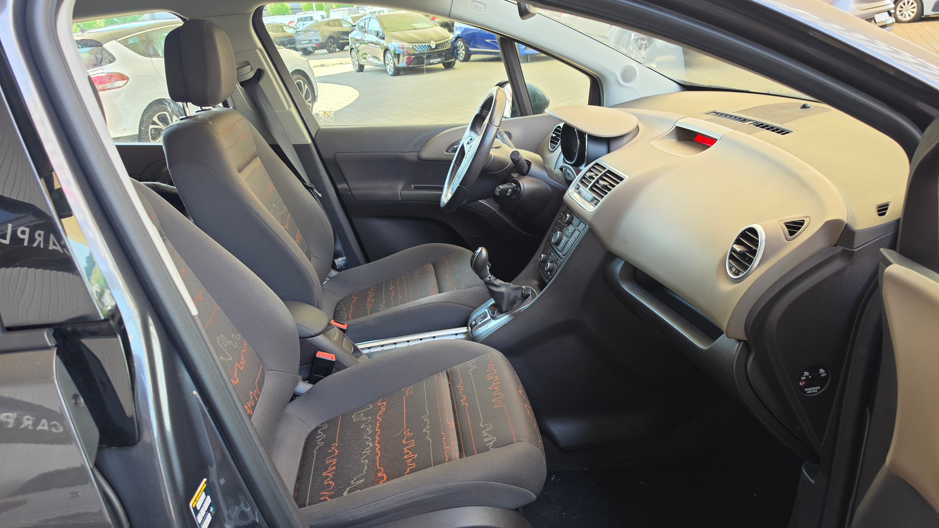 OPEL Meriva 1.4 Turbo Cosmo-image-15