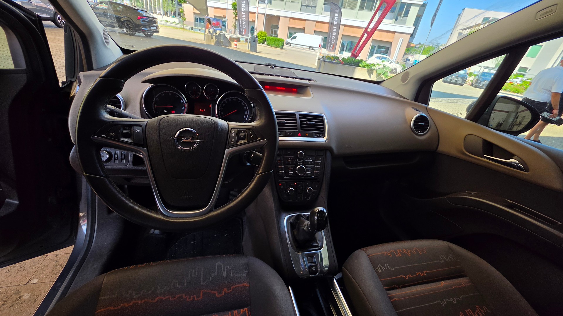 OPEL Meriva 1.4 Turbo Cosmo-image-10