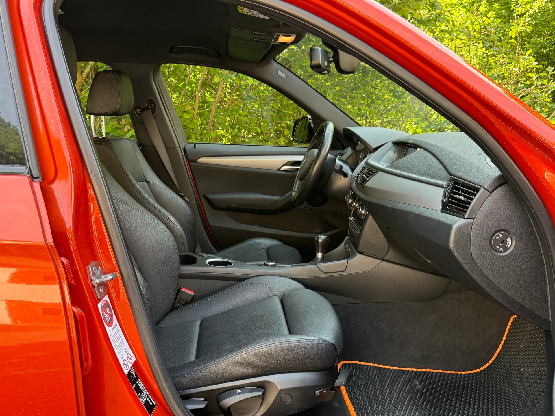 BMW X1 xDrive 28i Sport Line-image-13
