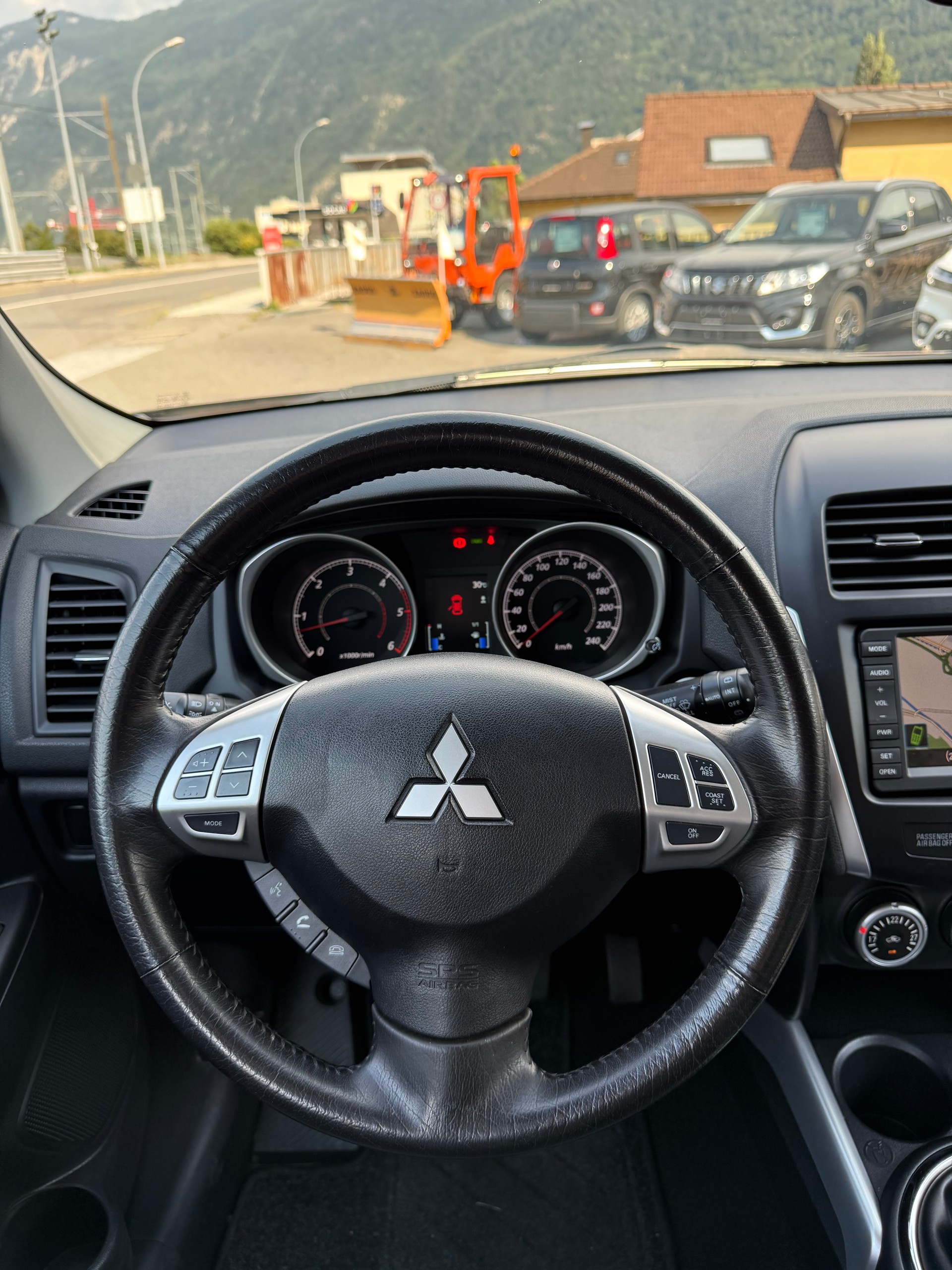MITSUBISHI ASX 1.8 DID Intense 4WD-image-9