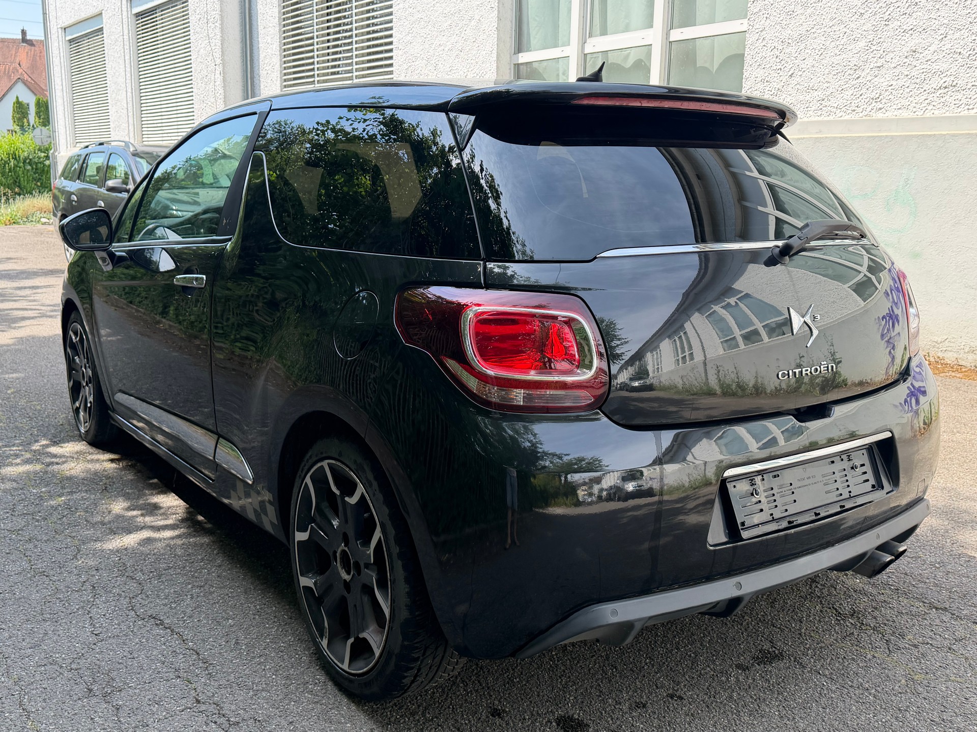 DS AUTOMOBILES DS3 1.6 THP Sport Chic-image-4