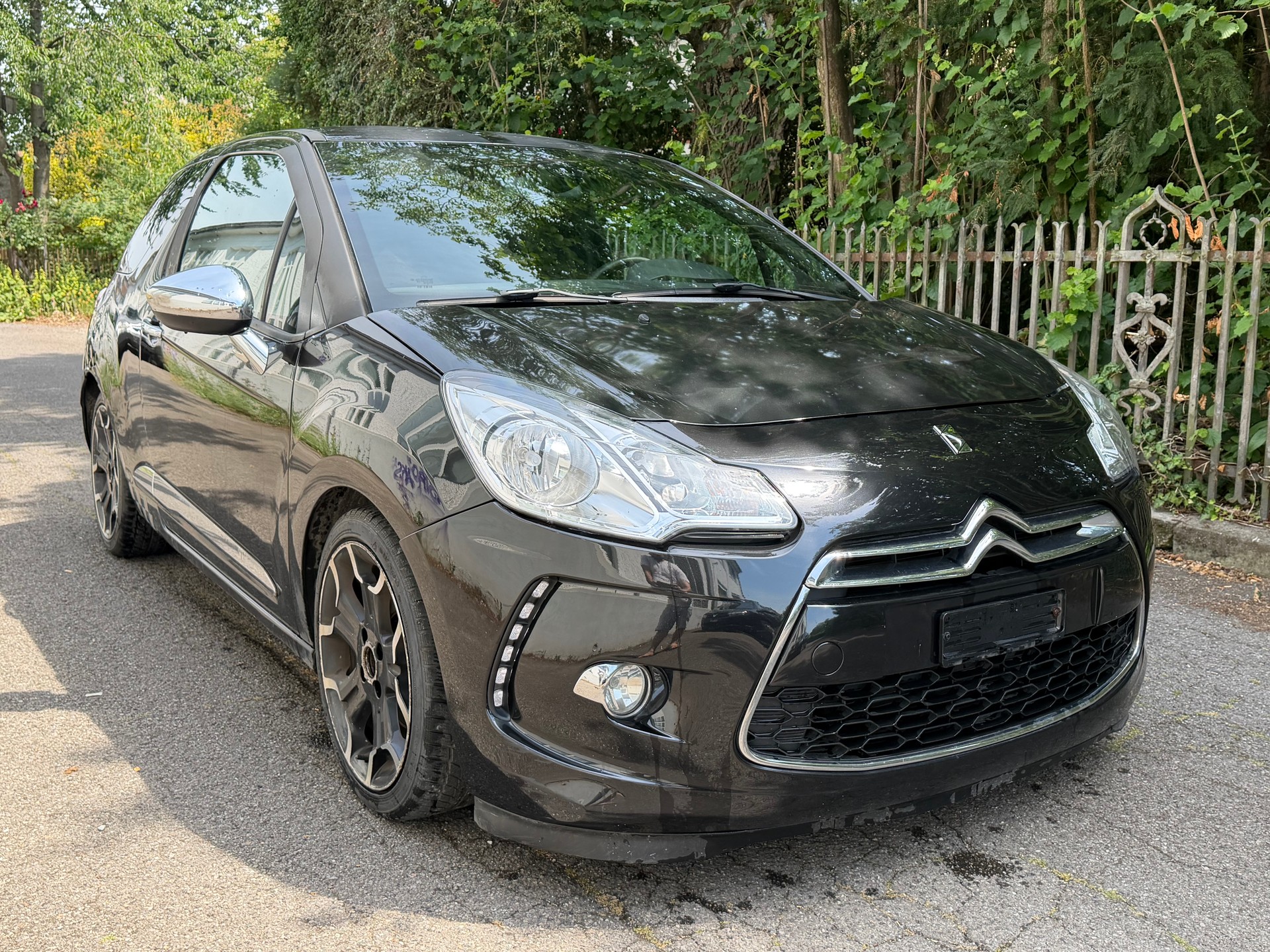 DS AUTOMOBILES DS3 1.6 THP Sport Chic-image-0